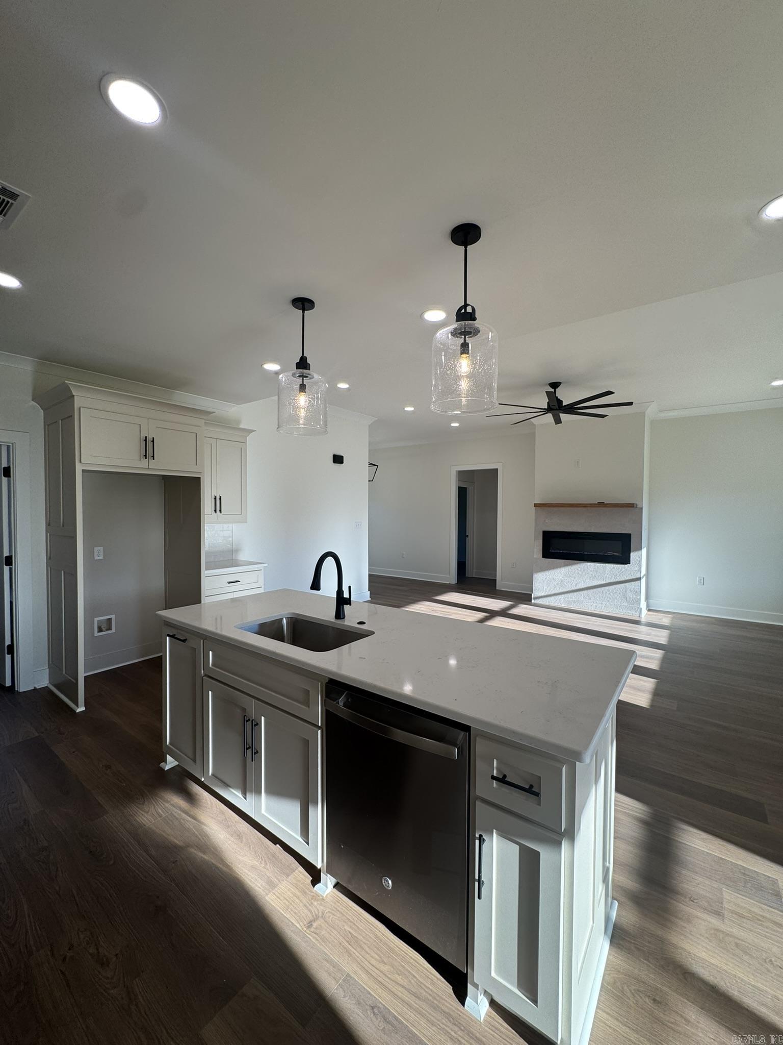WINDRIDGE ESTATES PHASE 1 - Residential