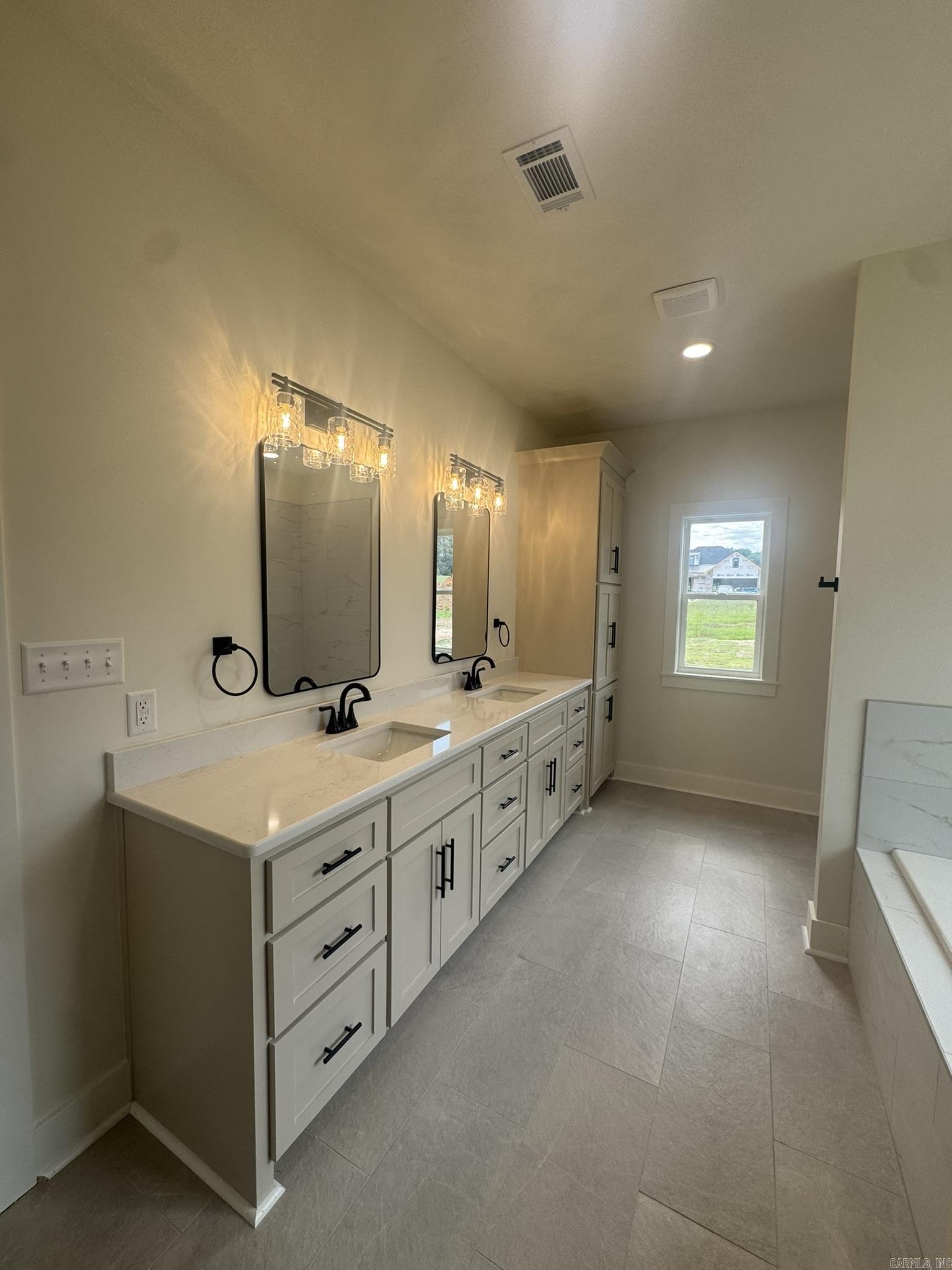 WINDRIDGE ESTATES PHASE 1 - Residential
