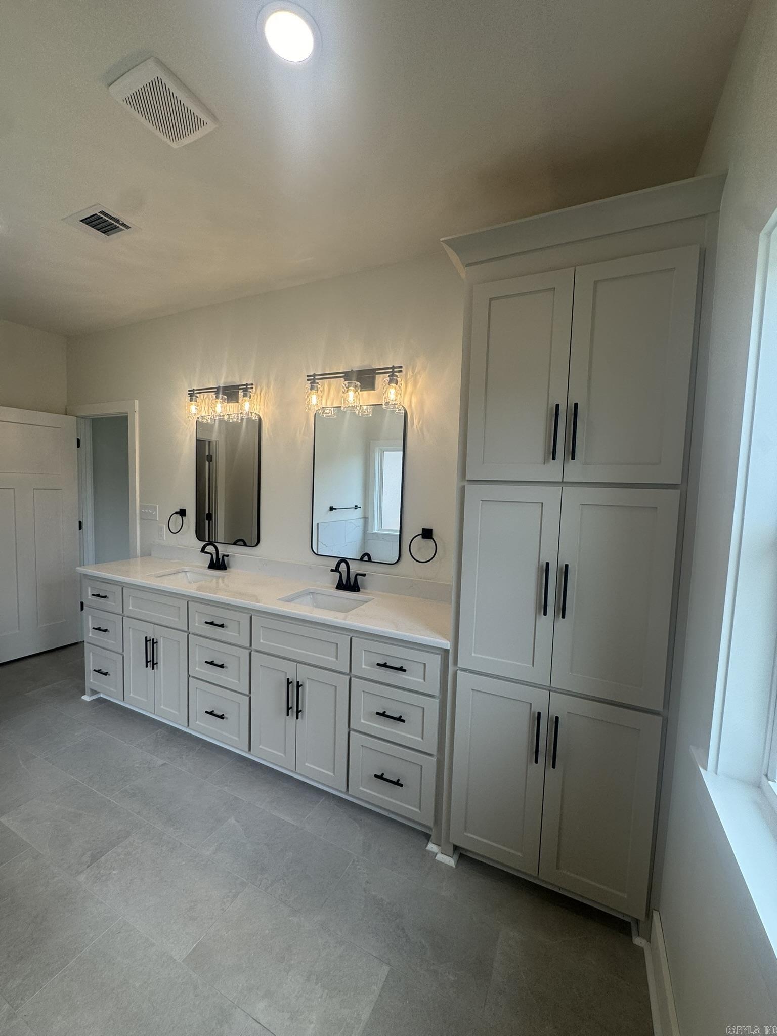WINDRIDGE ESTATES PHASE 1 - Residential