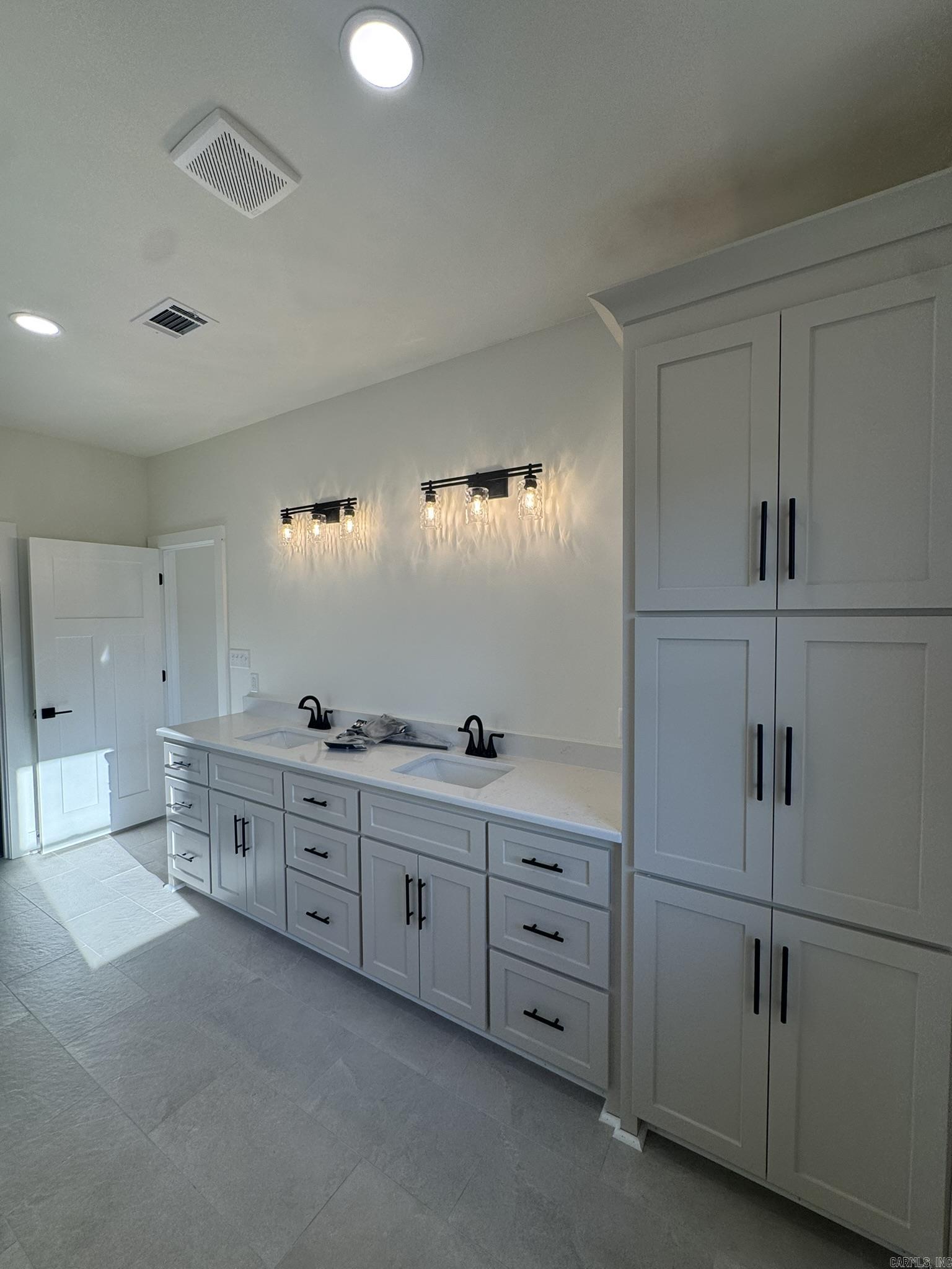WINDRIDGE ESTATES PHASE 1 - Residential