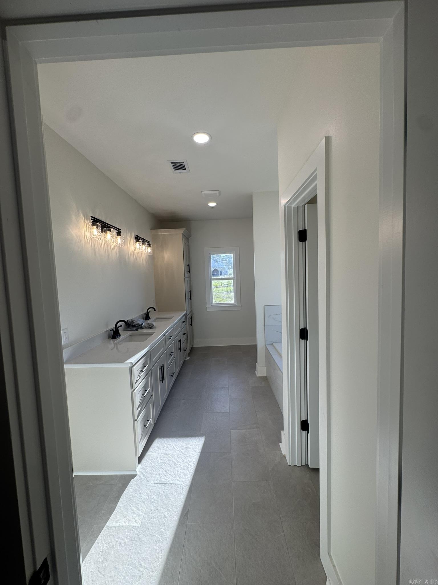 WINDRIDGE ESTATES PHASE 1 - Residential