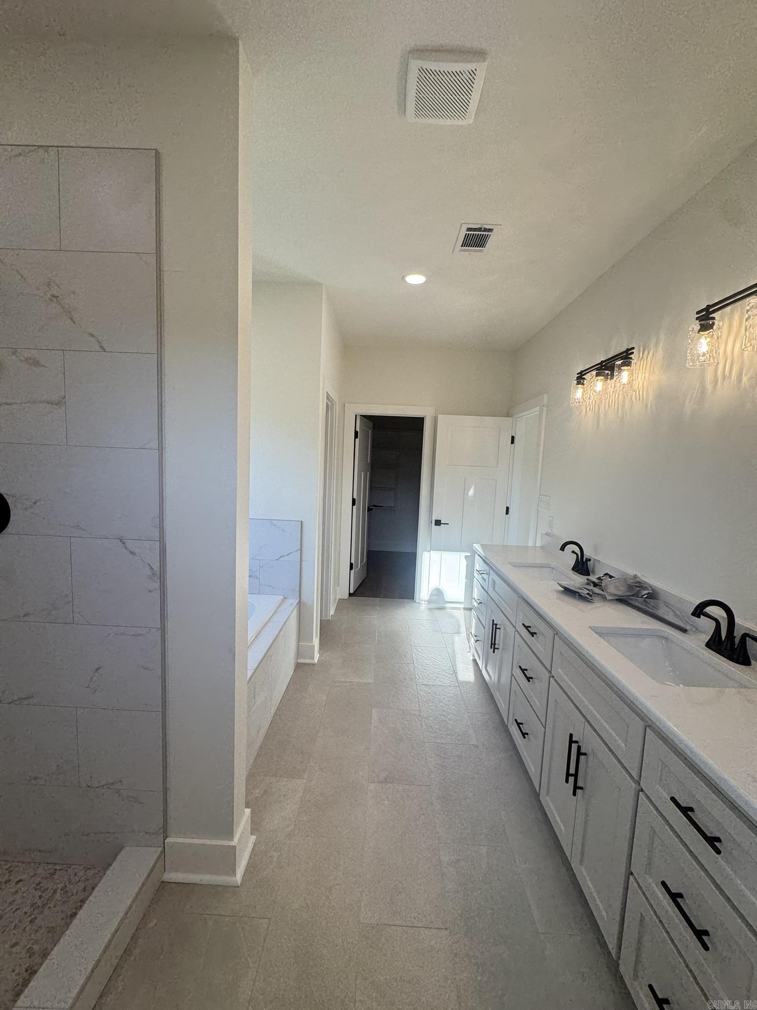 WINDRIDGE ESTATES PHASE 1 - Residential
