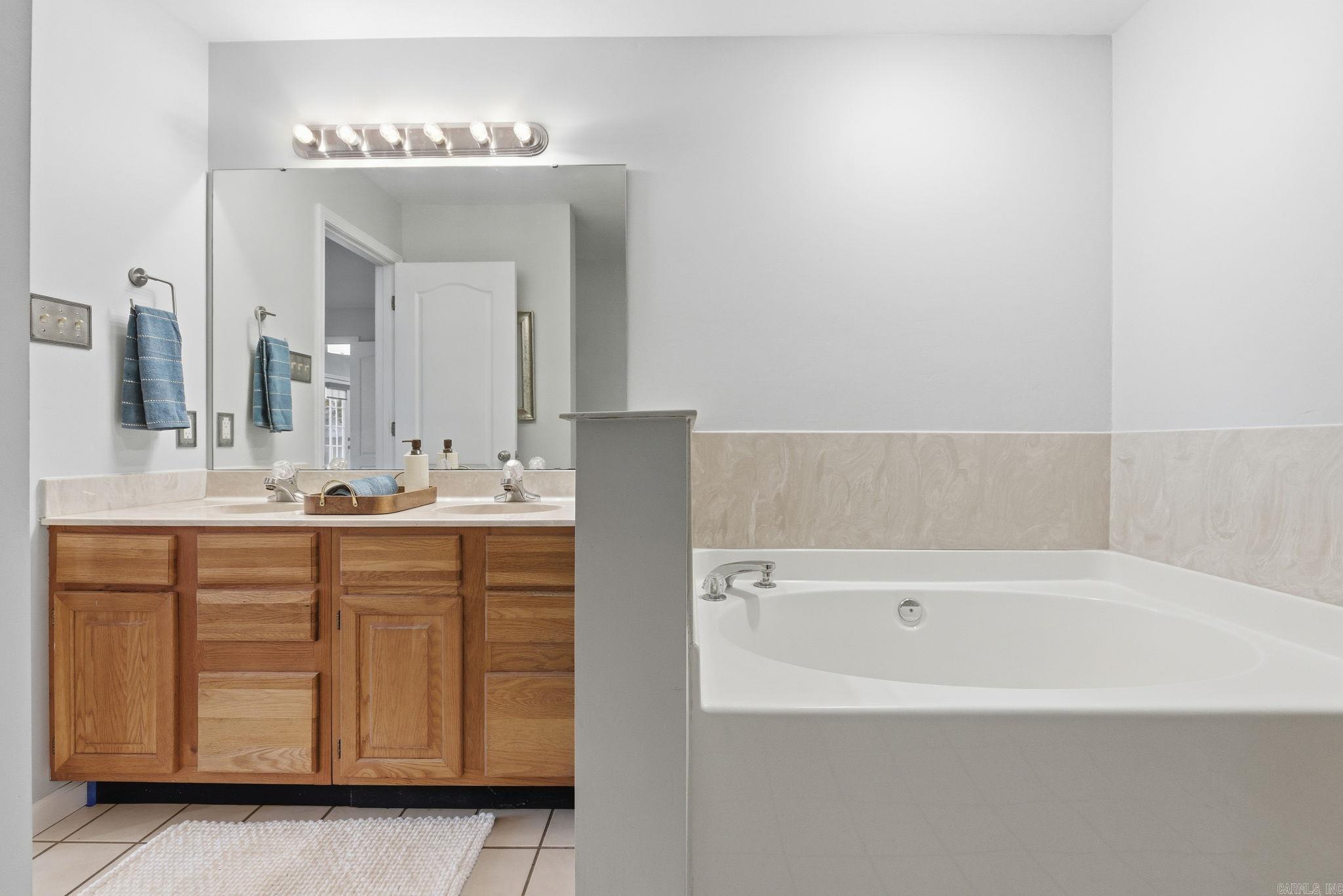 MILLER PLACE - Residential