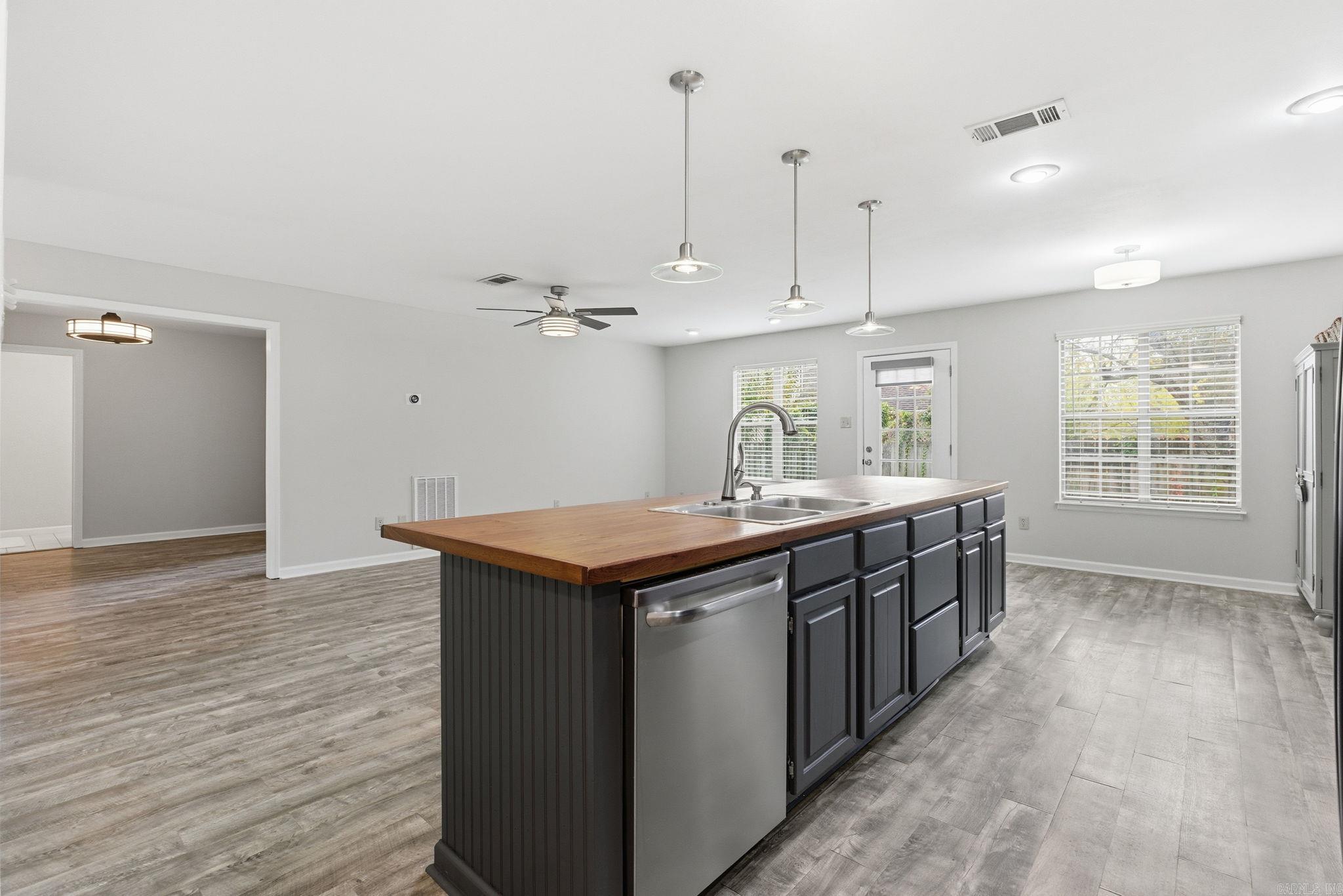 MILLER PLACE - Residential