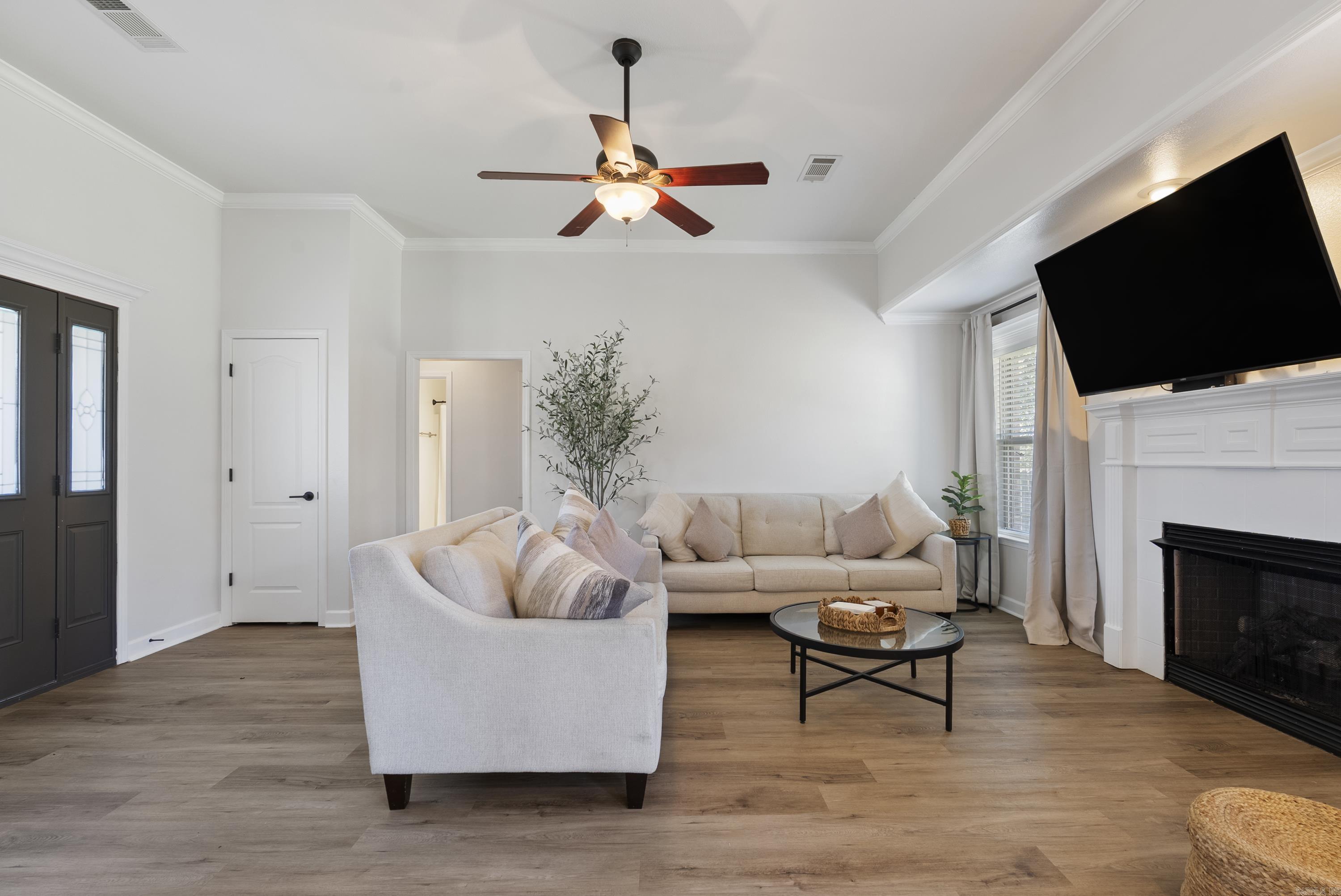 BASE MEADOWS ADDN - Residential