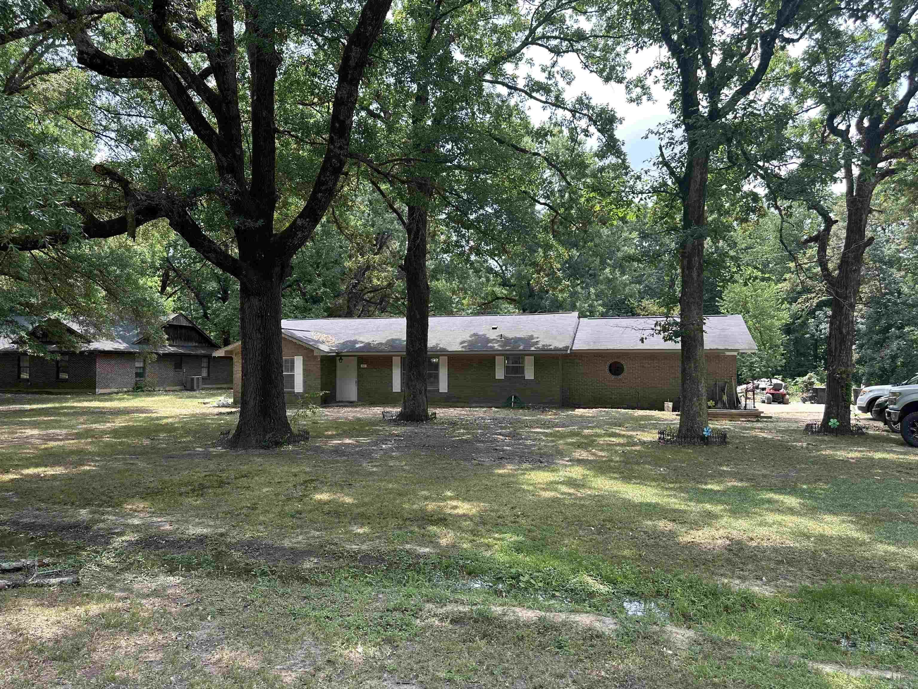32 Shannon, McGehee, AR $269,900 | 3 Bed | 2 Bath | 1,756 Sq FT This beautifully remodeled home offers 3 spacious bedrooms and 2 full baths, featuring an open-concept layout with arched openings between the kitchen, dining area, and living roomāperfect for modern living and entertaining. Updates include brand-new flooring and fresh paint throughout (2024), along with a 2023 kitchen renovation that added new cabinets, countertops, and new appliances installed this year. Enjoy outdoor living with a patio slab, large yard, front porch, and covered carport. The home sits on a quiet dead-end street offering peace, privacy, and plenty of wildlife to watch right from your backyard. Thereās also a separate laundry room for added convenience. This move-in-ready home is packed with thoughtful upgrades in a great locationādonāt miss it!