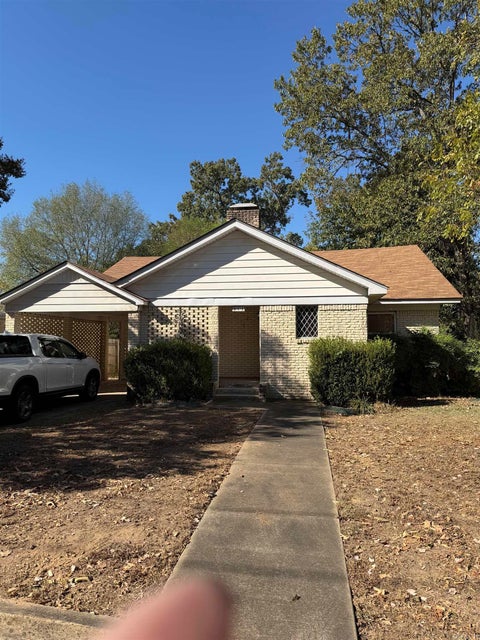 Photo of 414 McCright ST, Benton, AR 72015 (MLS # 26042934)