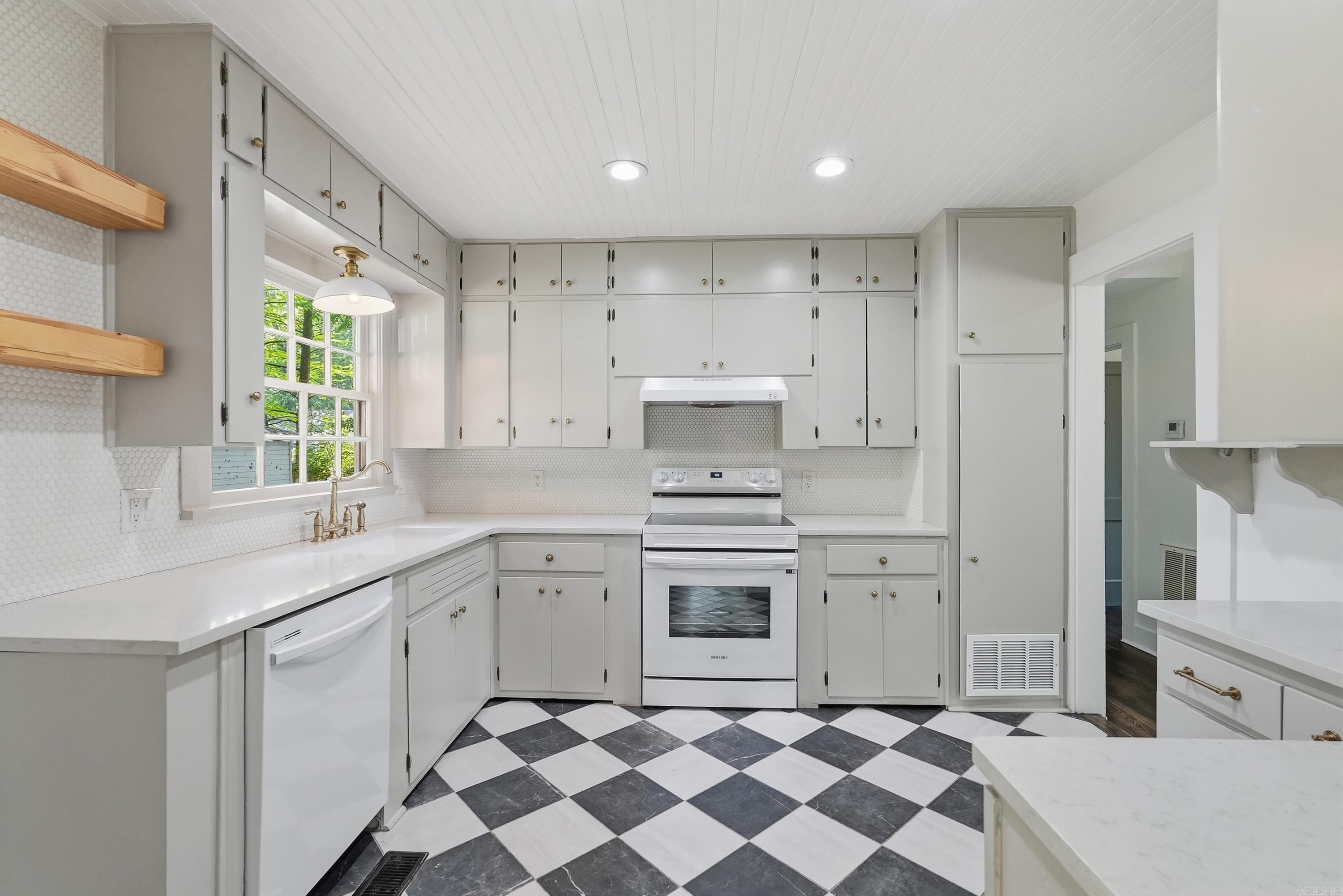 WEEMS ADDN - Residential