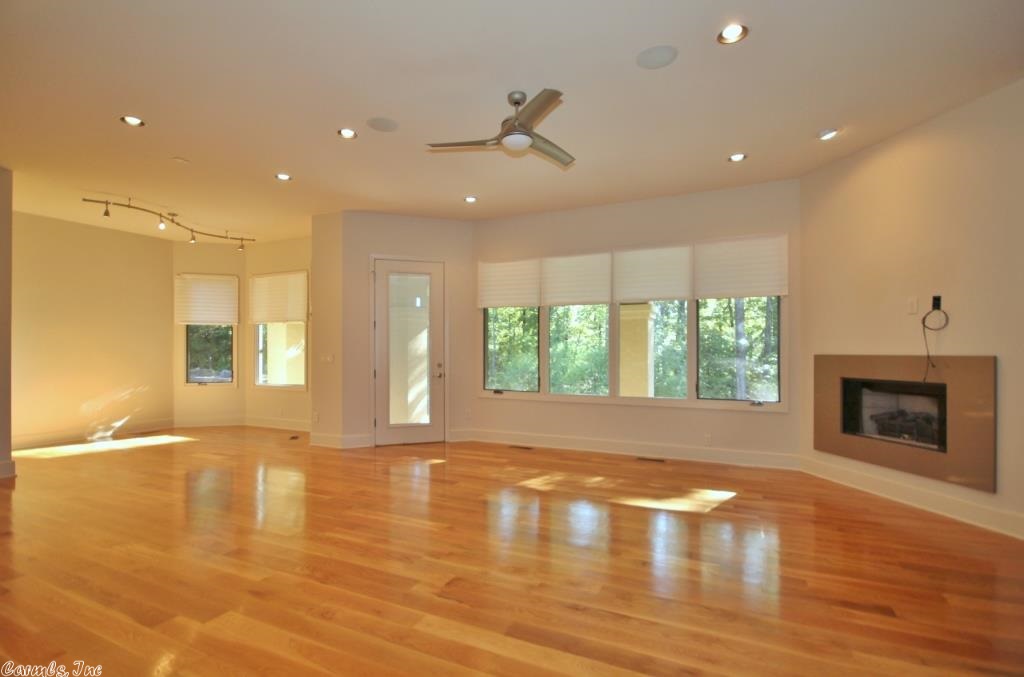 CHENAL VALLEY DEAUVILLE PLACE - Residential