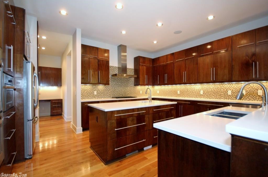 CHENAL VALLEY DEAUVILLE PLACE - Residential