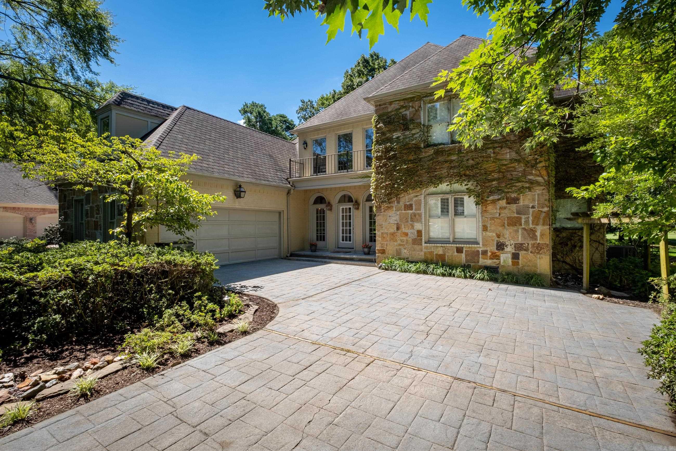 CHENAL VALLEY AVIGNON COURT - Residential