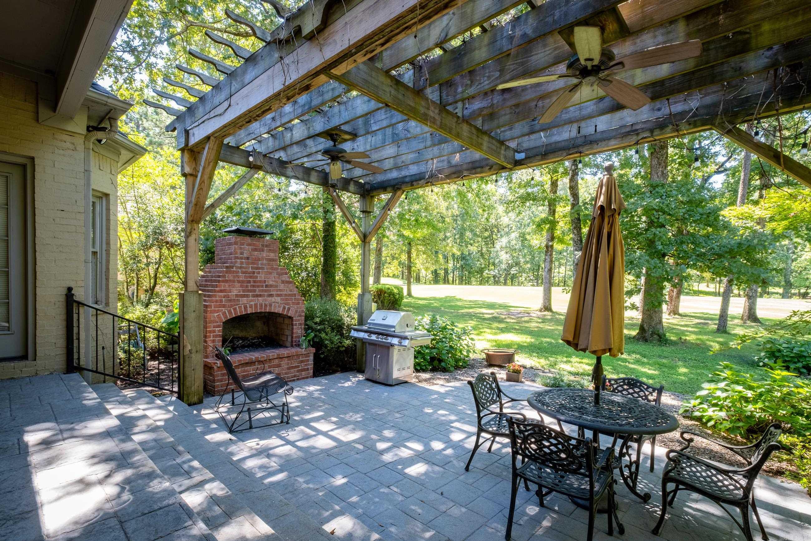 CHENAL VALLEY AVIGNON COURT - Residential