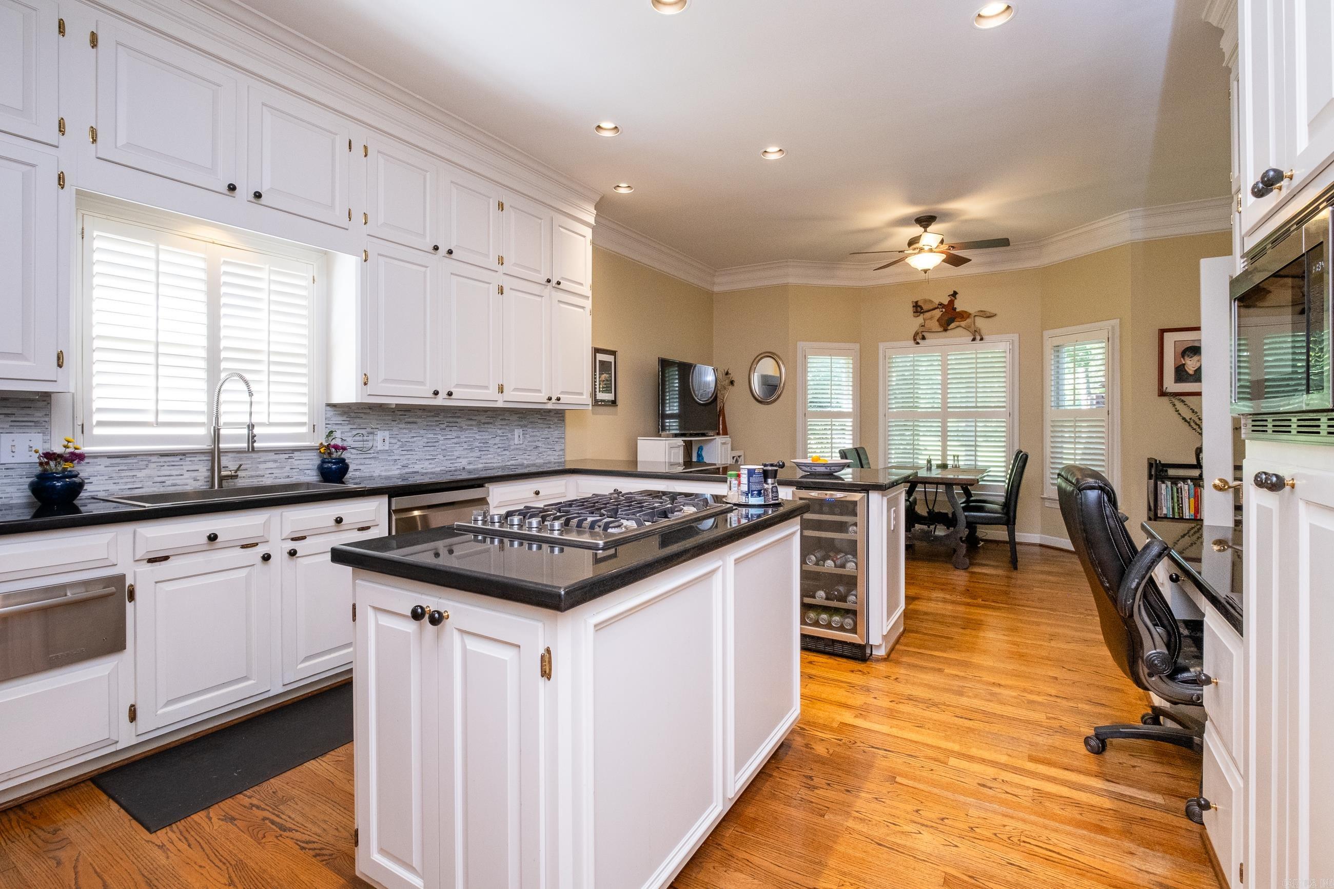 CHENAL VALLEY AVIGNON COURT - Residential