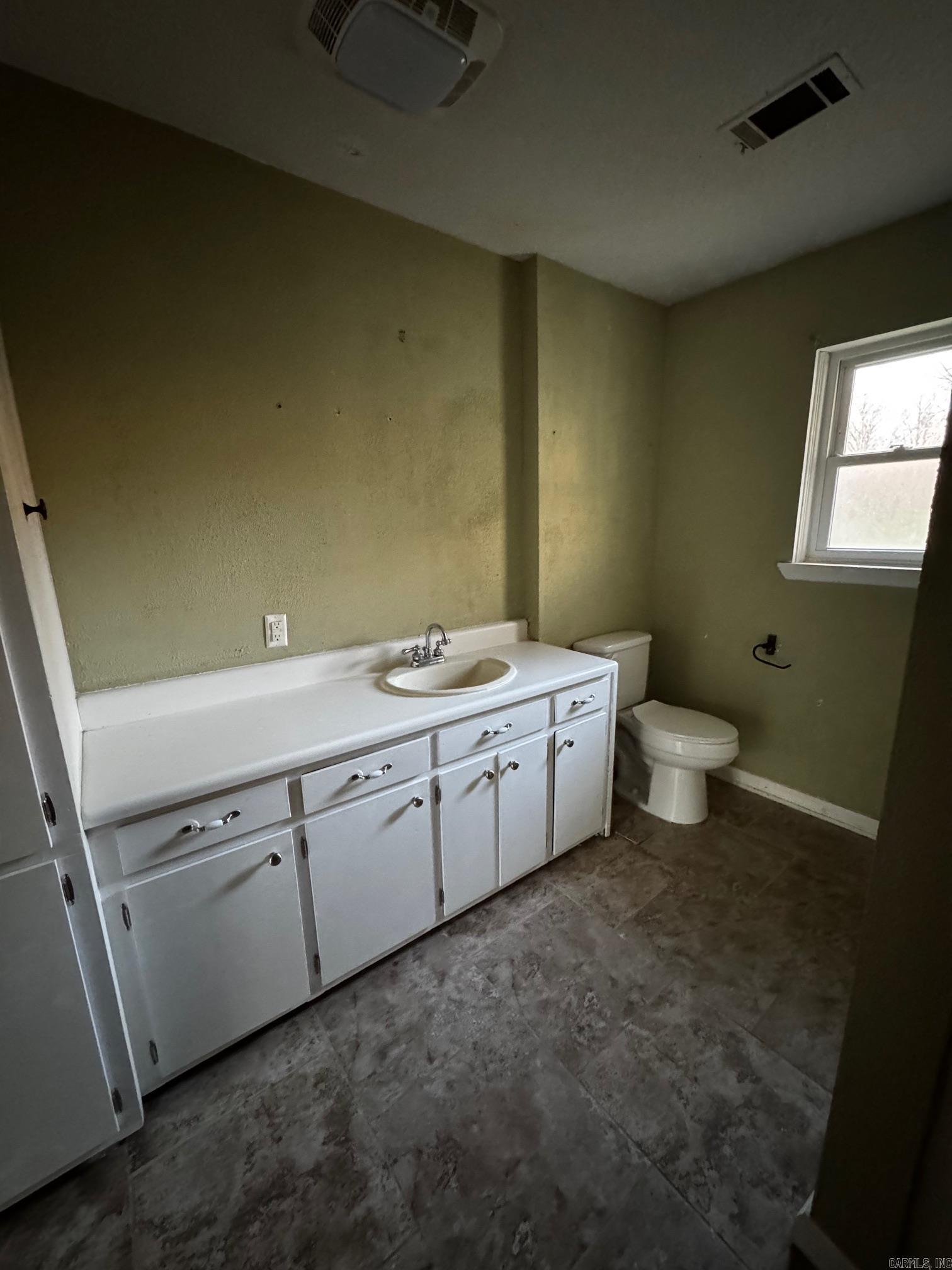 ALBERT PIKE - Residential