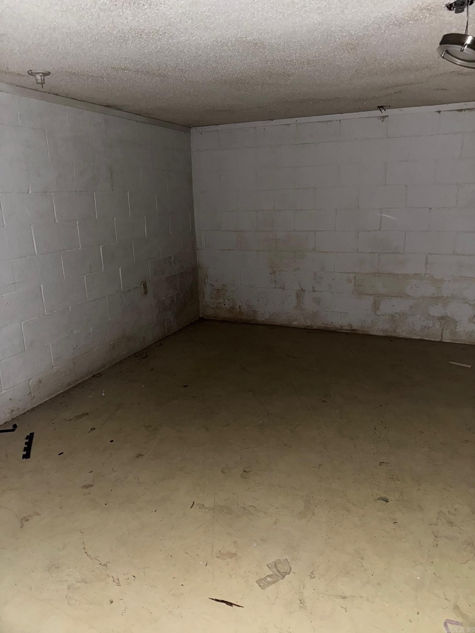 ALBERT PIKE - Residential