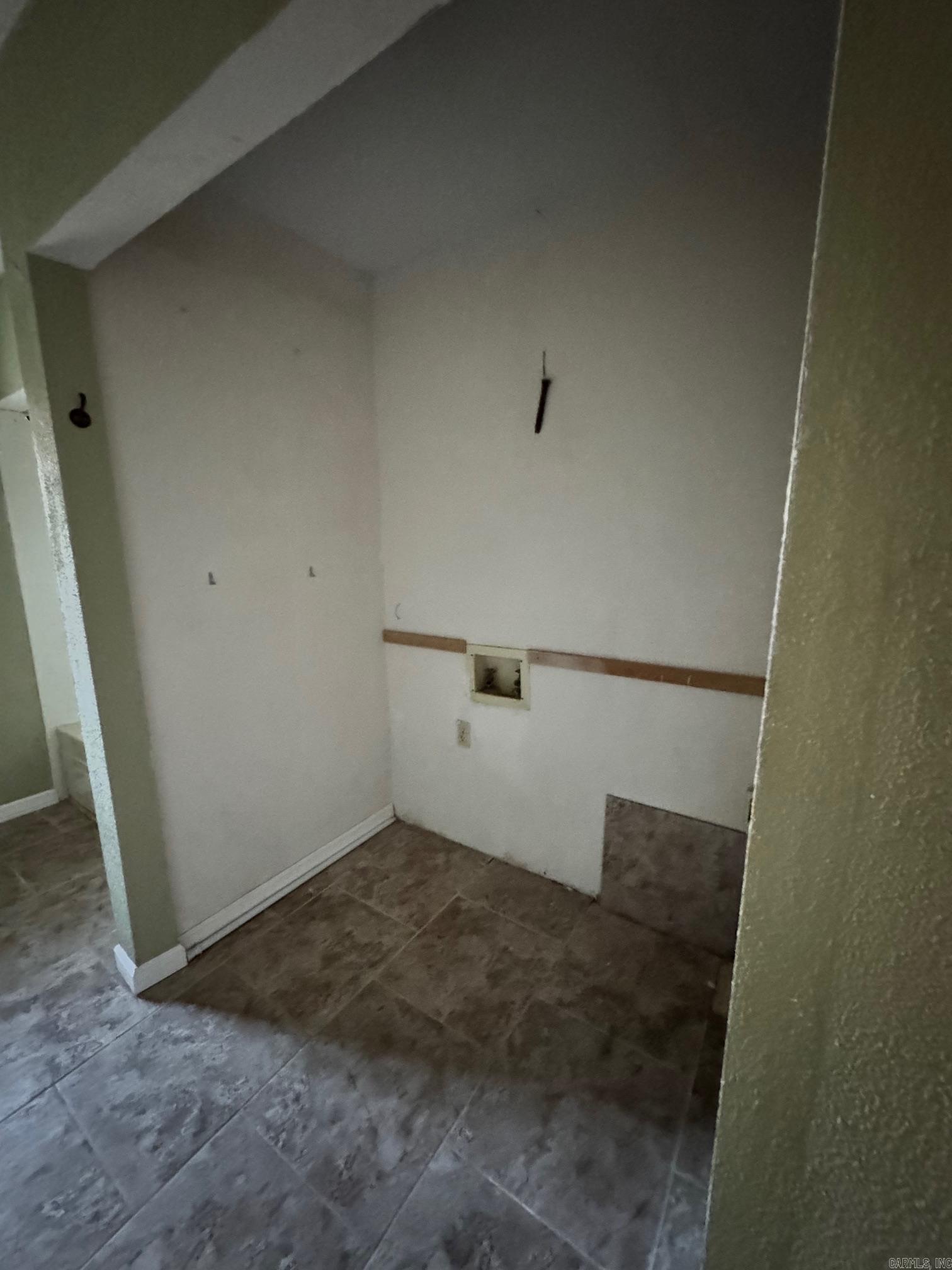 ALBERT PIKE - Residential