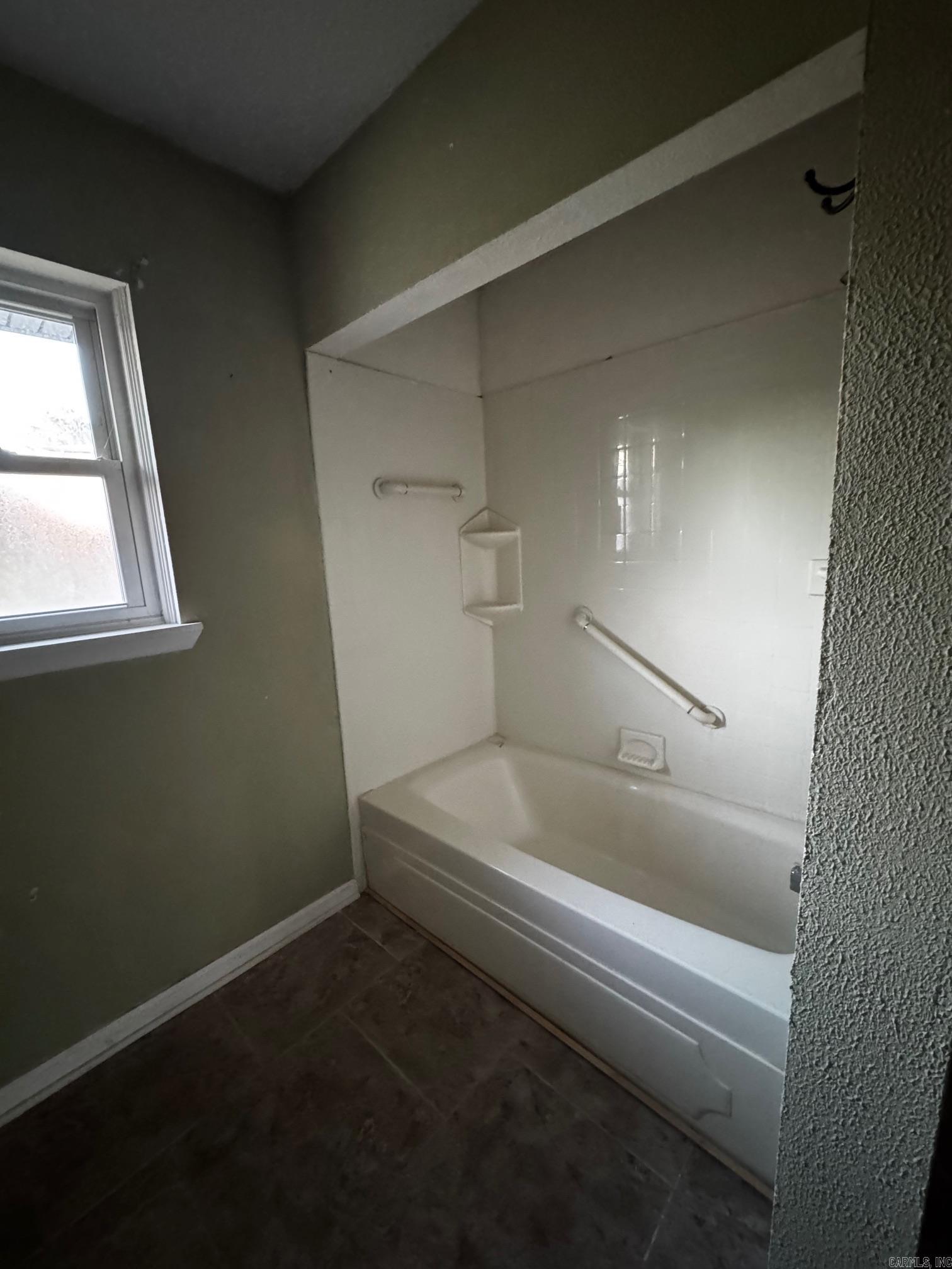 ALBERT PIKE - Residential