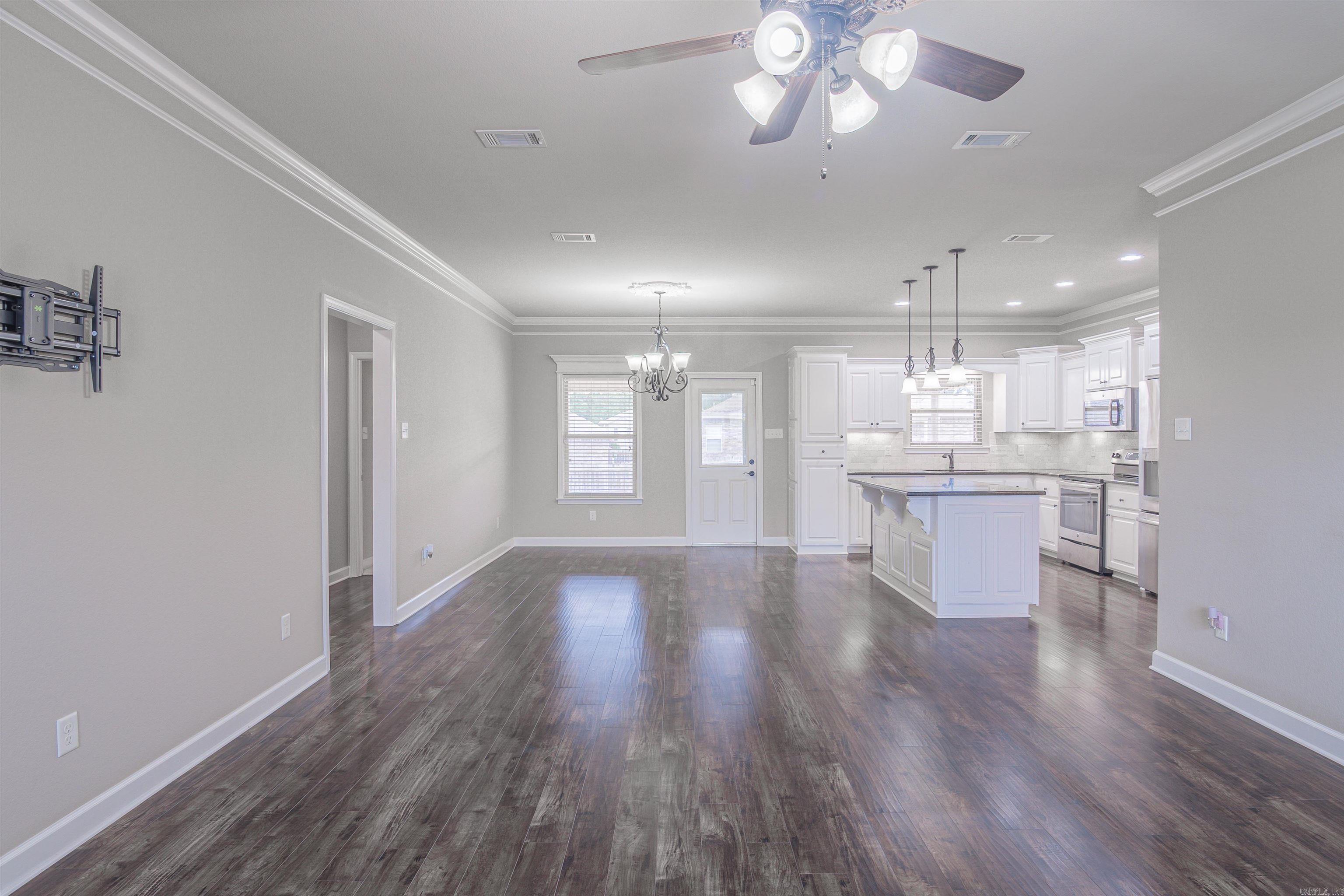 HUNTINGTON PLACE - Residential