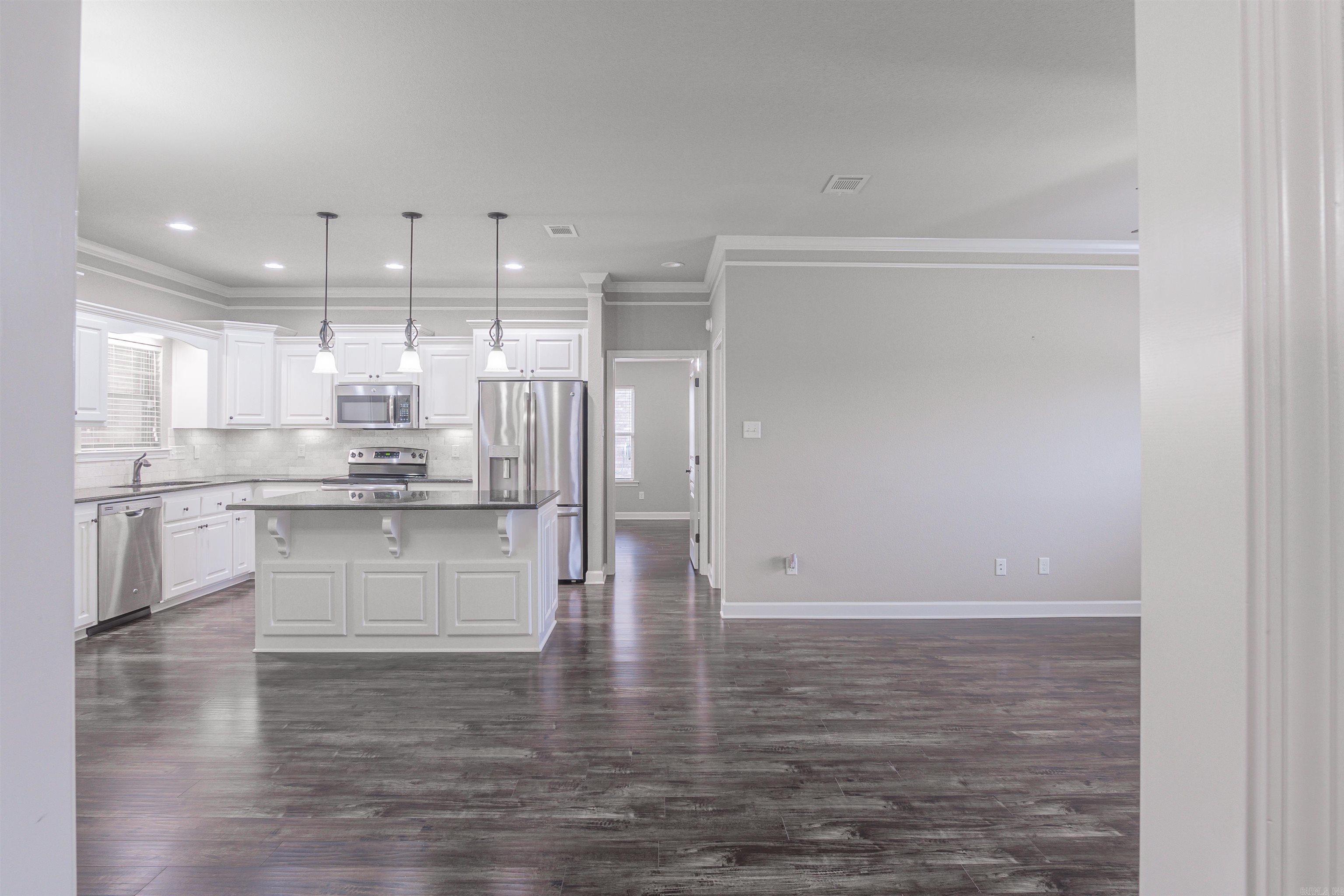 HUNTINGTON PLACE - Residential