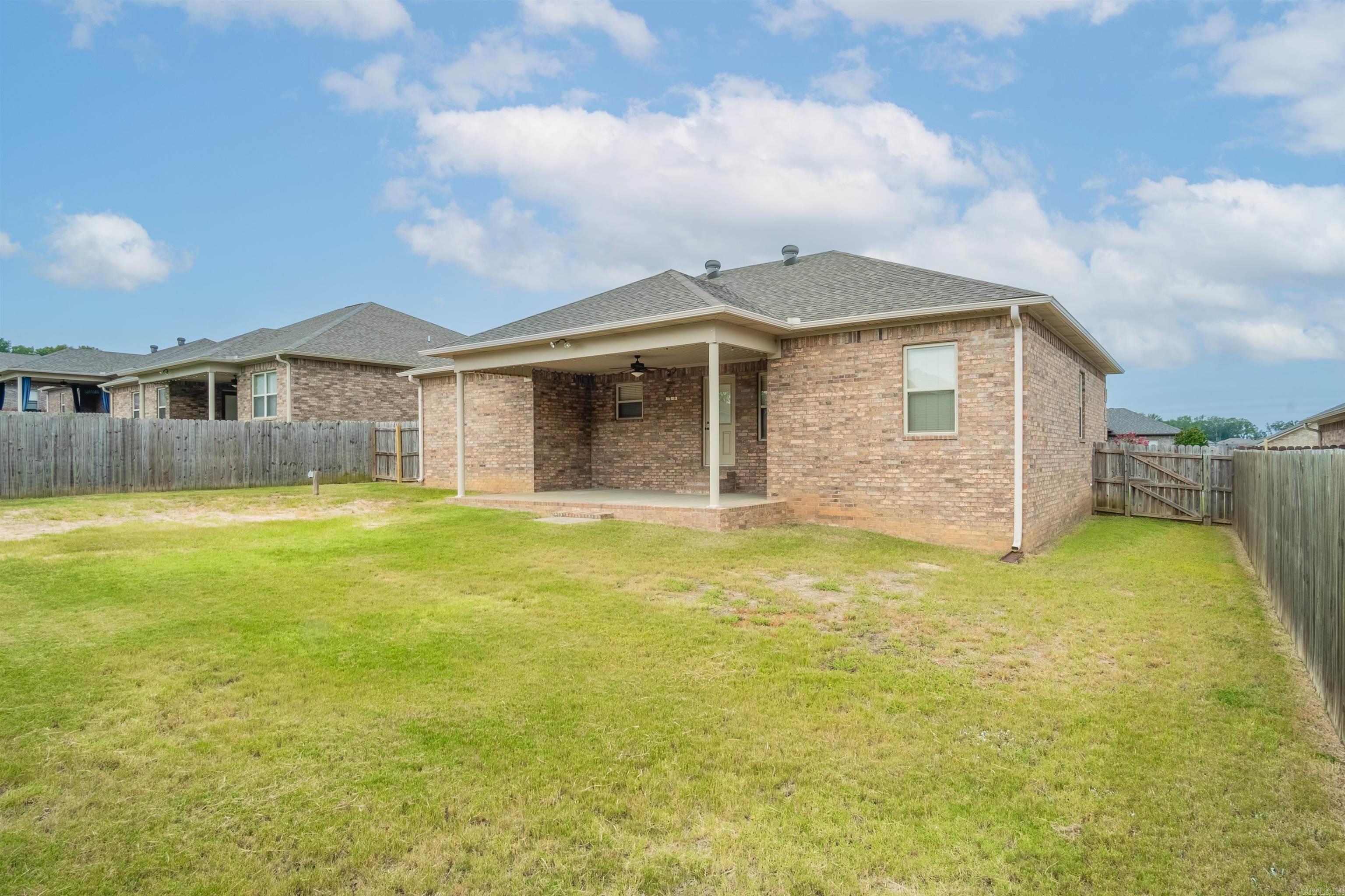 HUNTINGTON PLACE - Residential