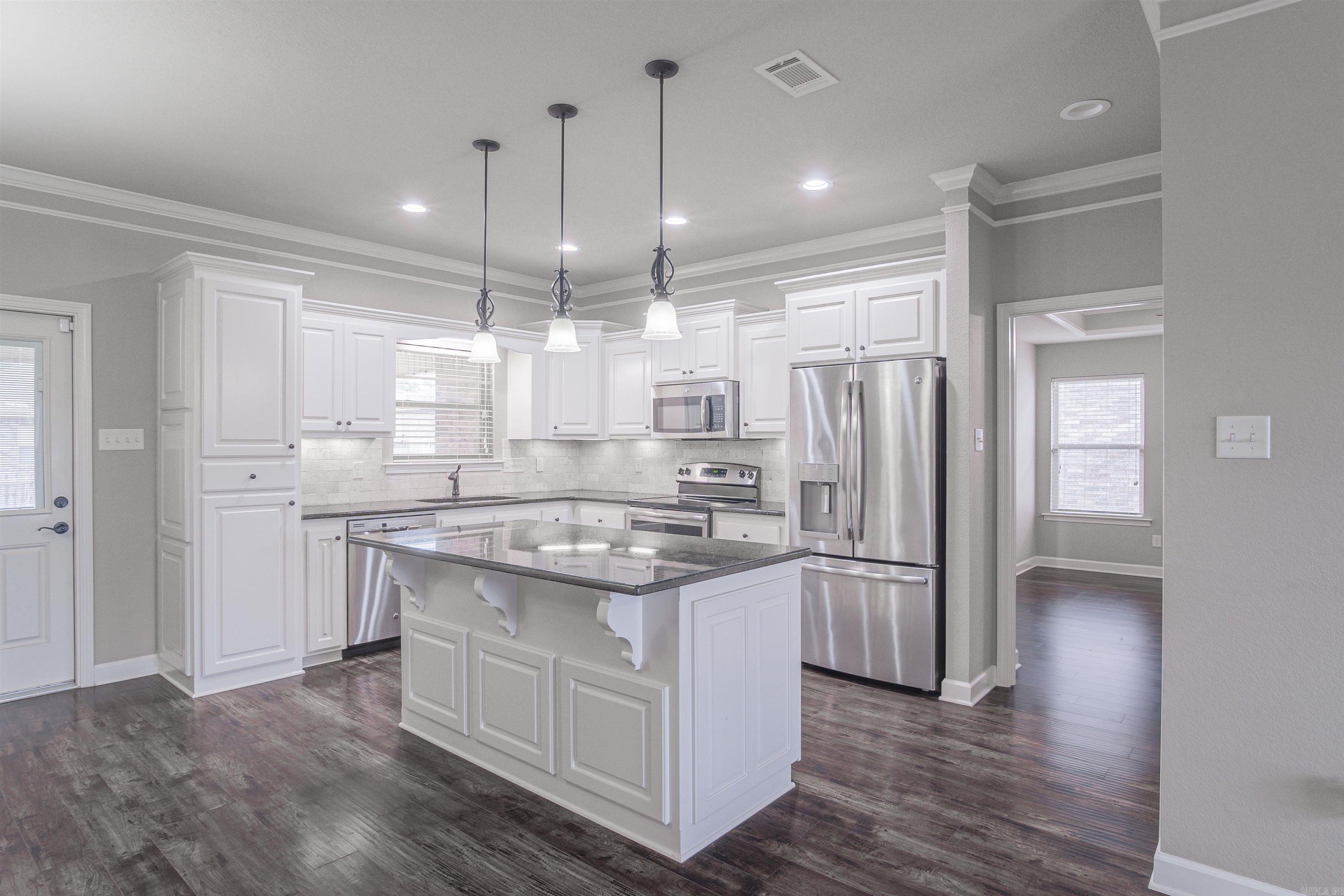 HUNTINGTON PLACE - Residential