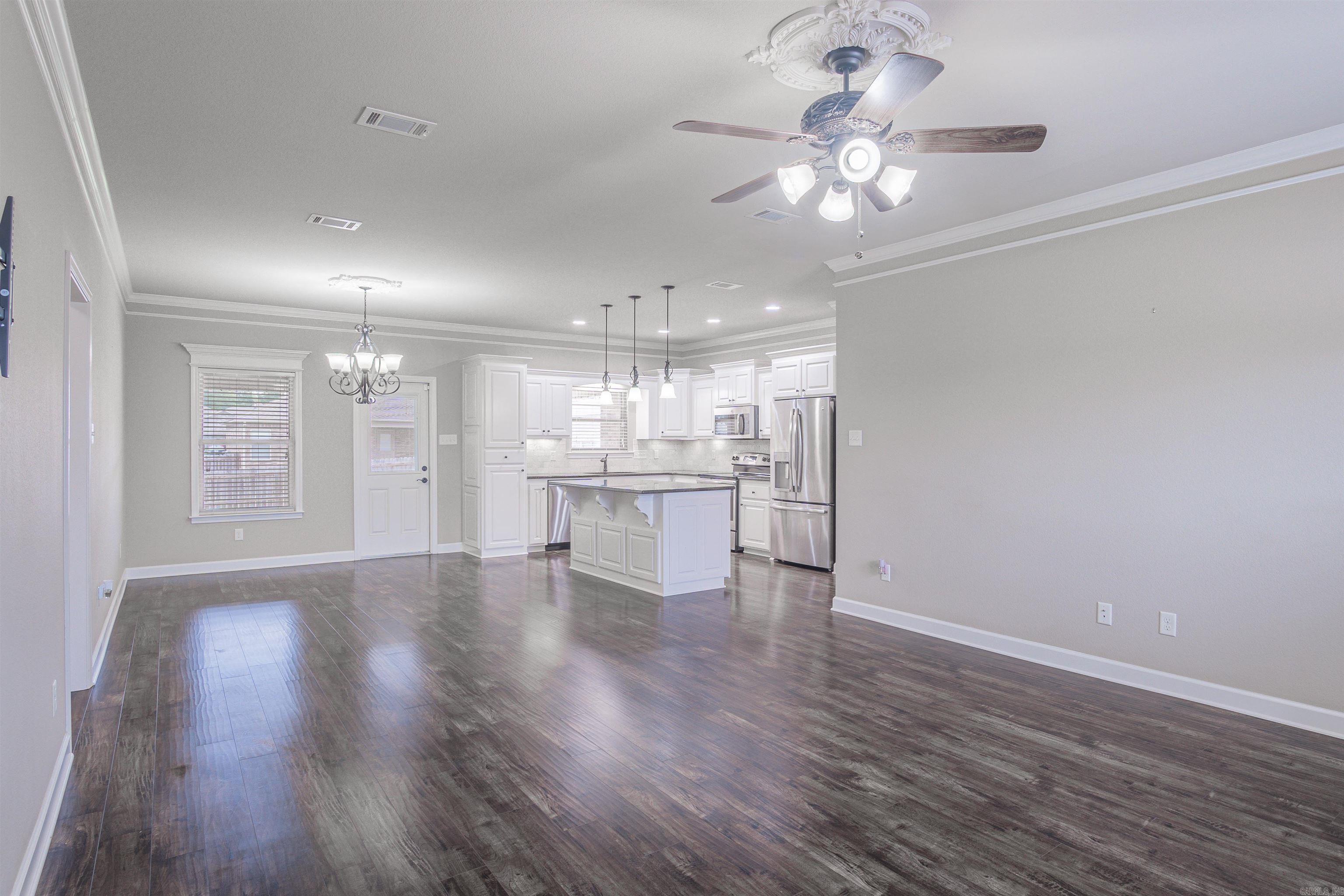 HUNTINGTON PLACE - Residential