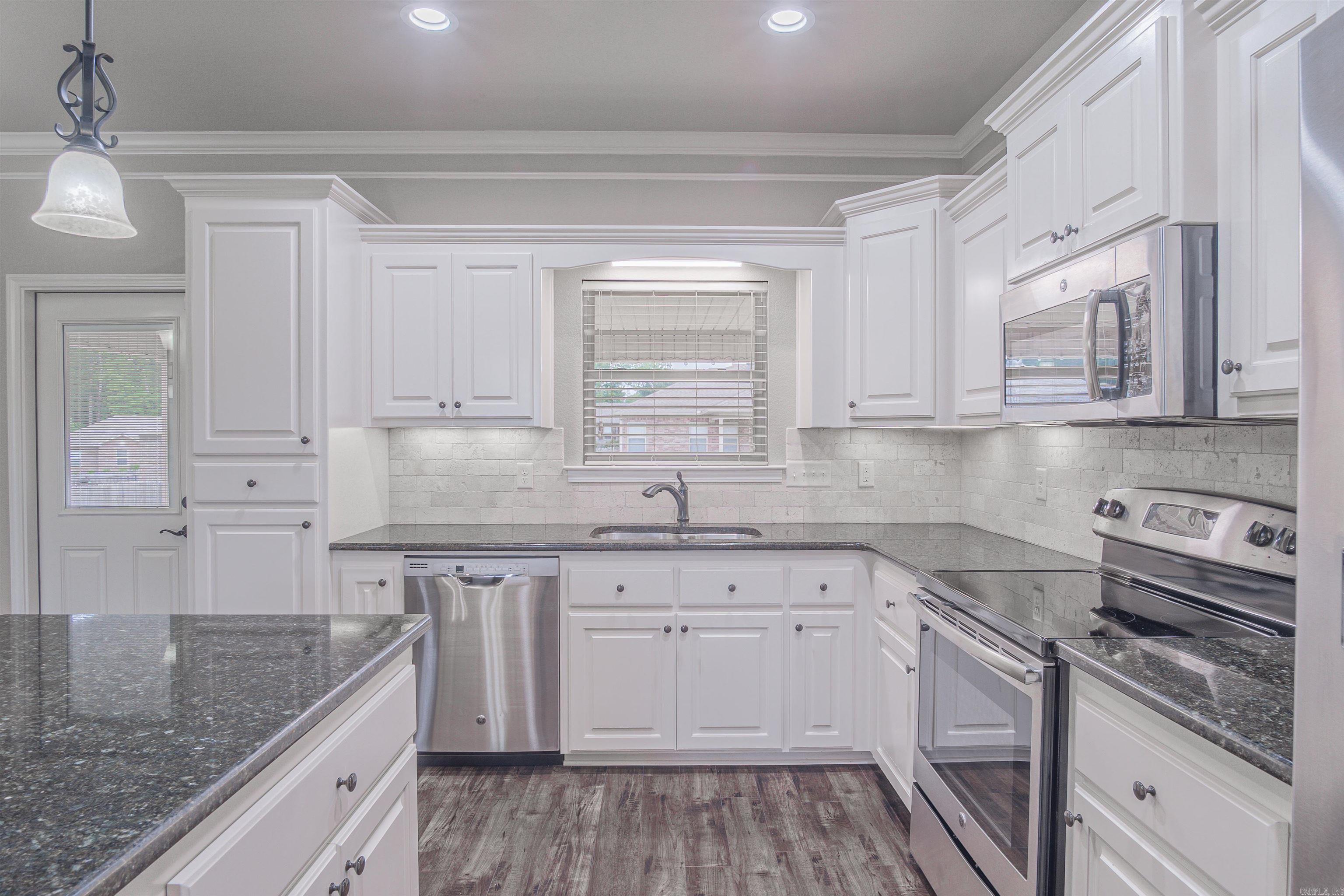 HUNTINGTON PLACE - Residential