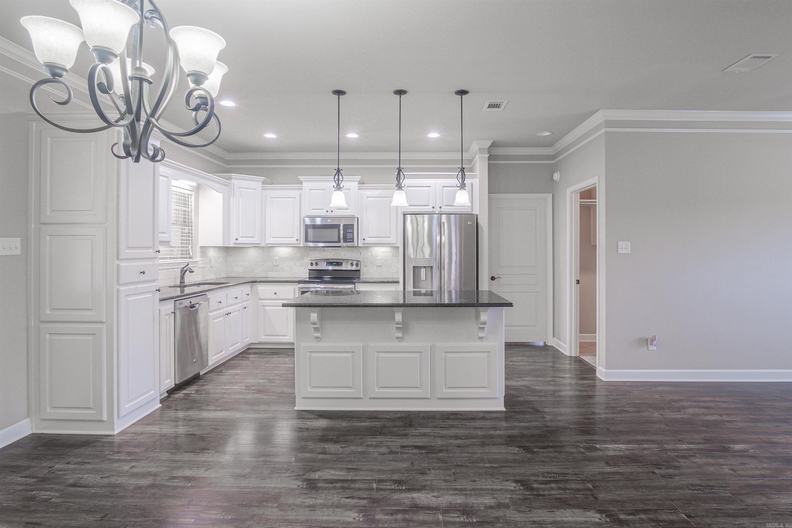 HUNTINGTON PLACE - Residential