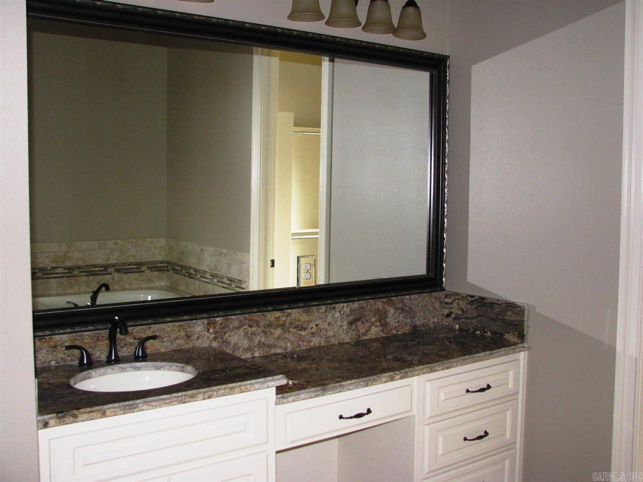 HURRICANE LAKE EST - Residential