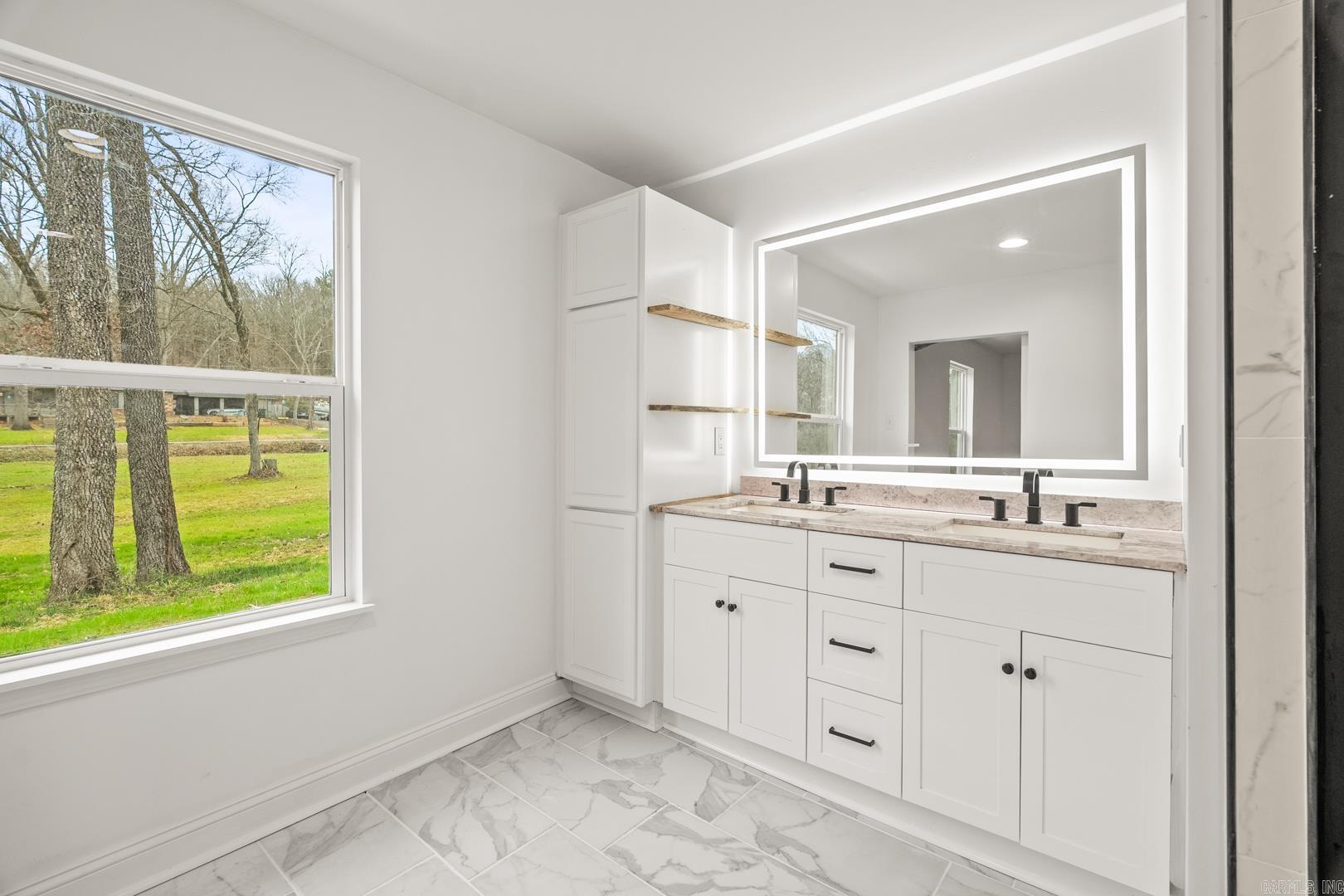 Tresure Hills - Residential