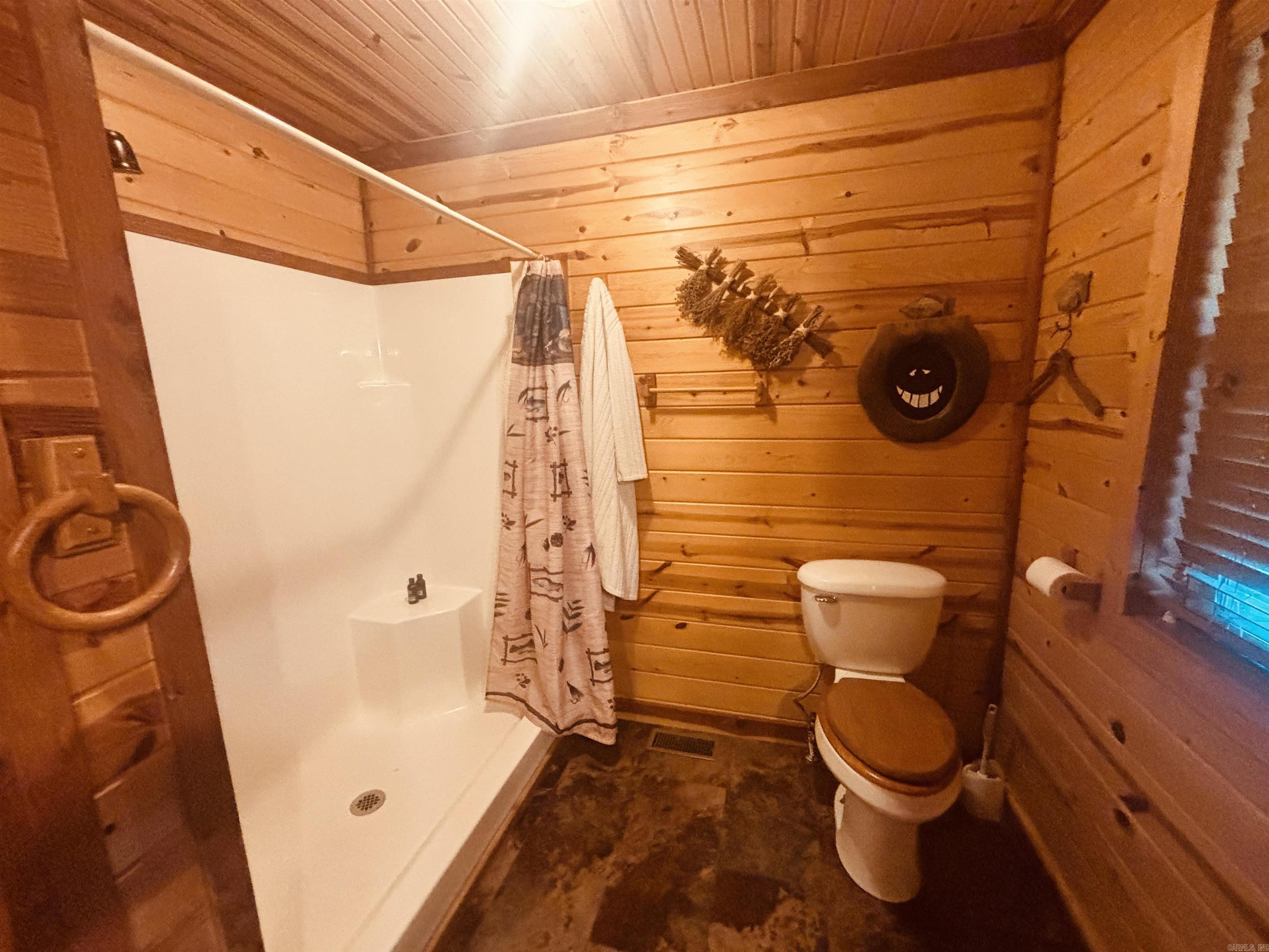 Round Bottom Pool Estates - Residential