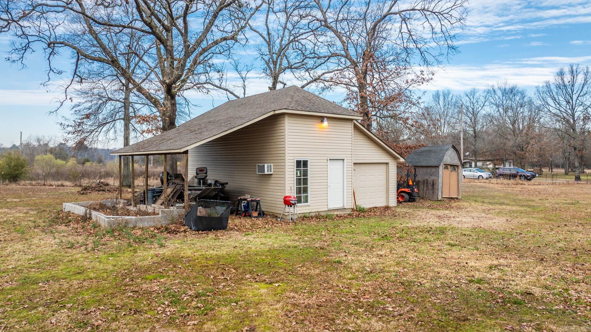 Metes & Bounds - Residential