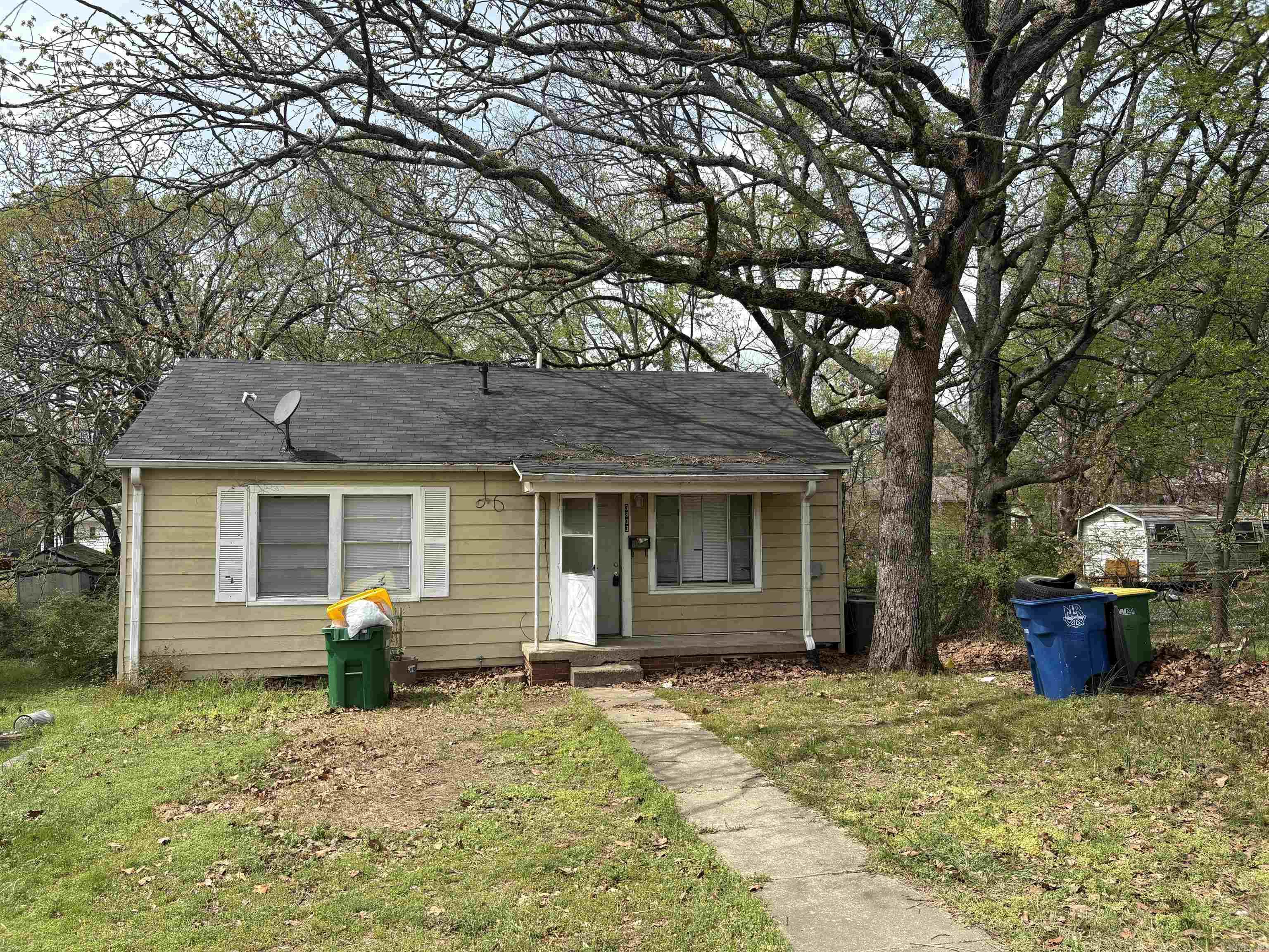 2 bedroom 1 bath with large storage area & utility room below on concrete floor. Hardwood floors throughout. Large fairly flat back yard partially fenced. Good for small family or Rental Property. Convenient Location to major roads around North Little Rock.