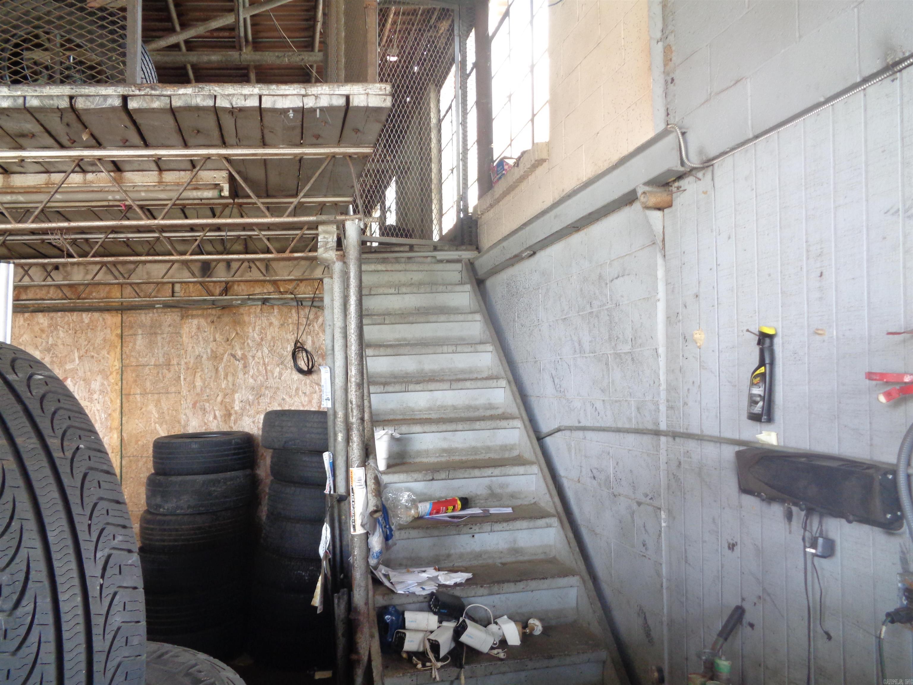 INTER CITY - Commercial Sale