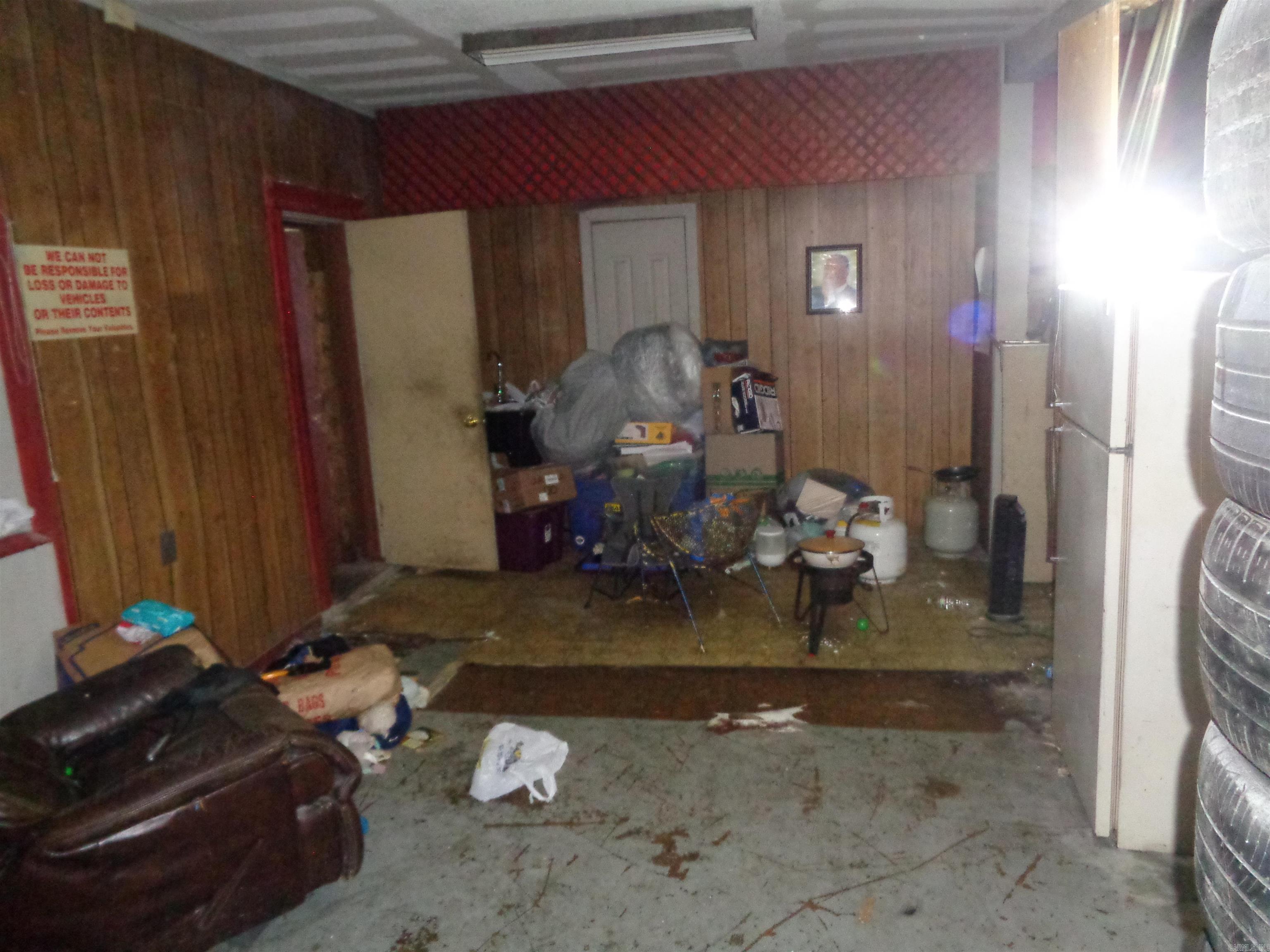 INTER CITY - Commercial Sale