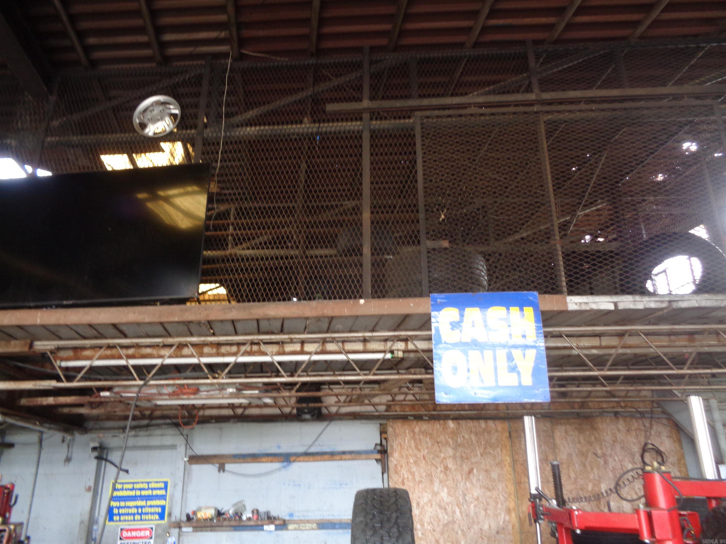 INTER CITY - Commercial Sale