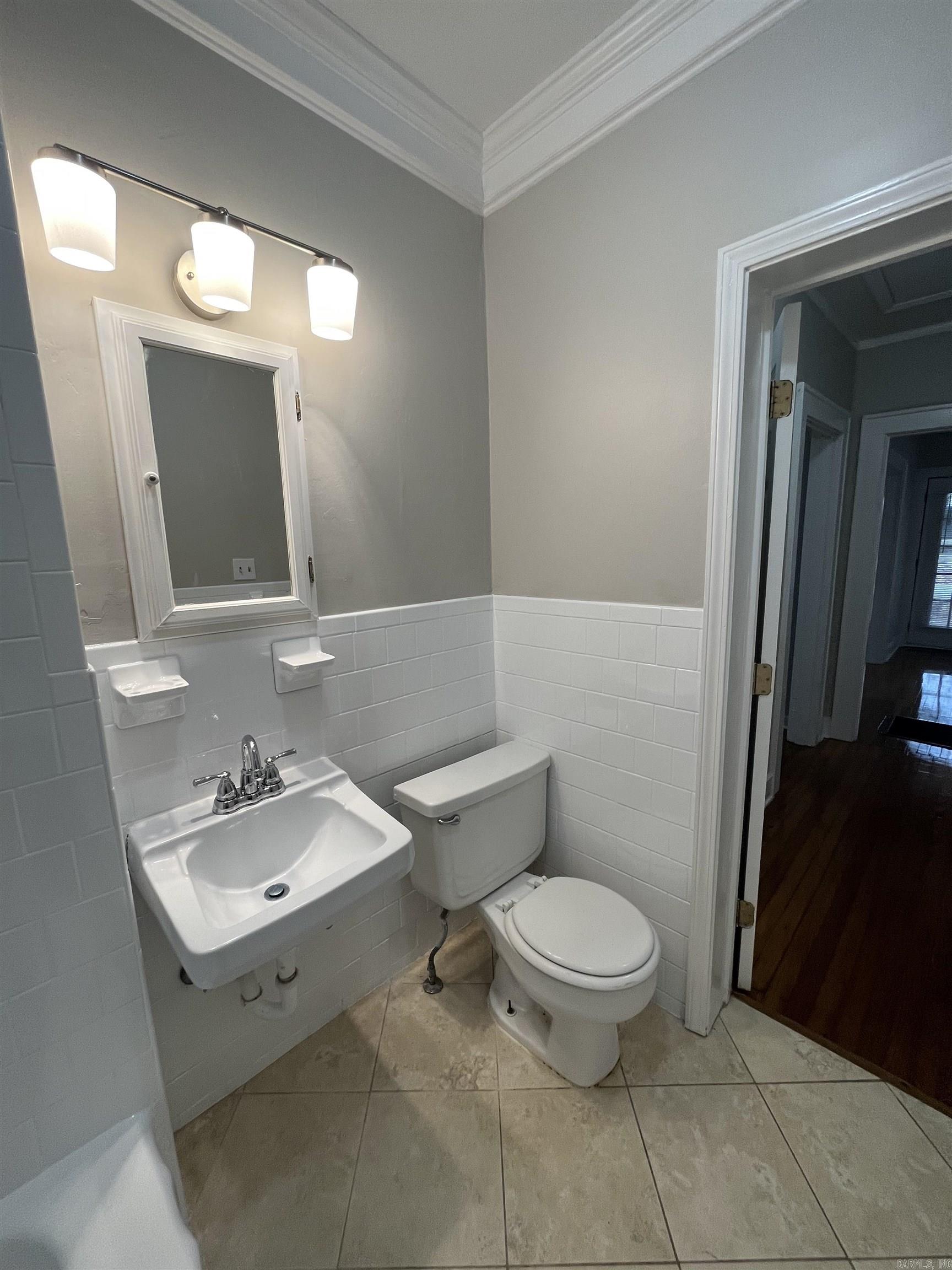 Hillcrest - Residential Lease