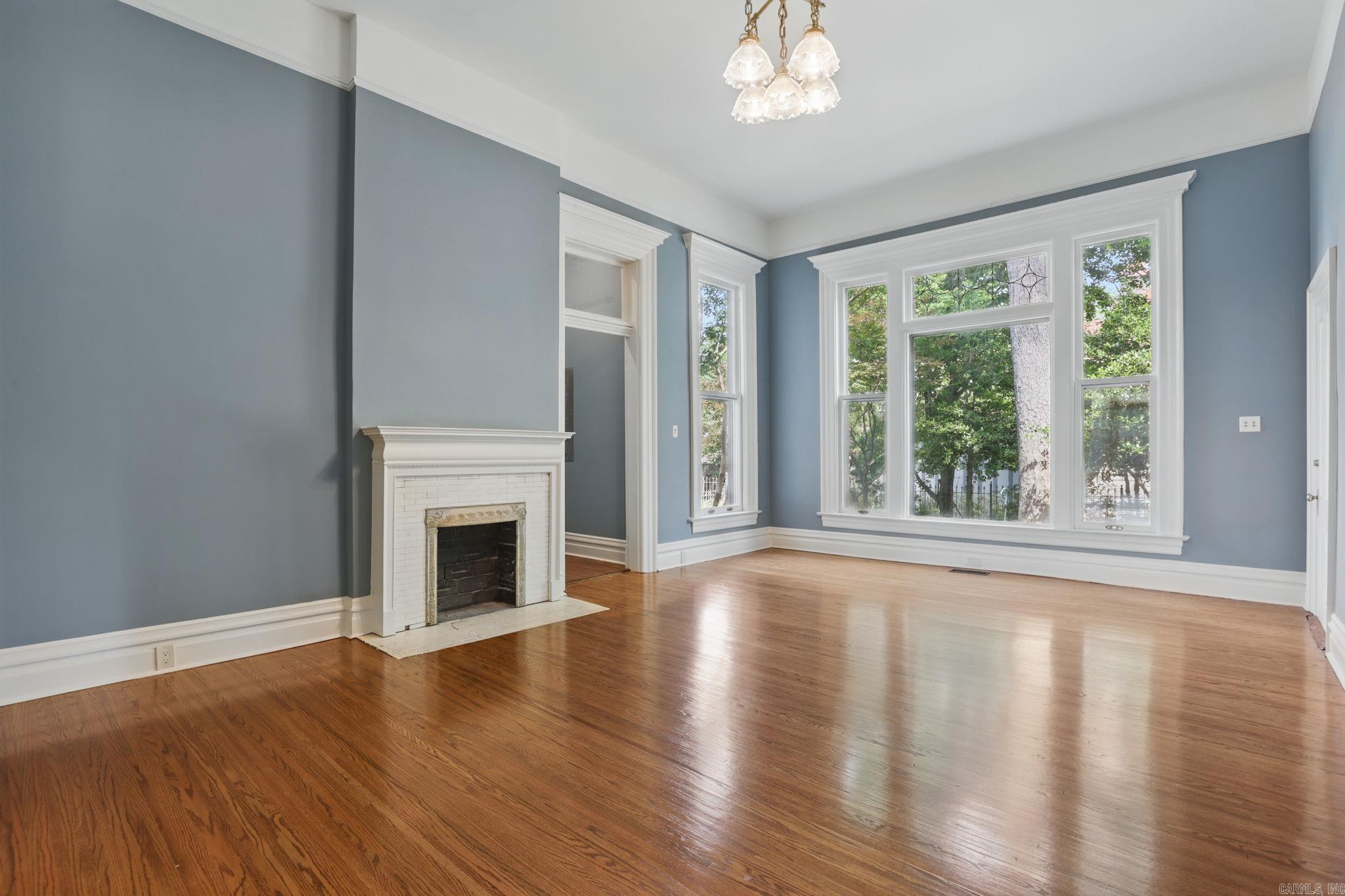 CITY OF LR L10 - Residential