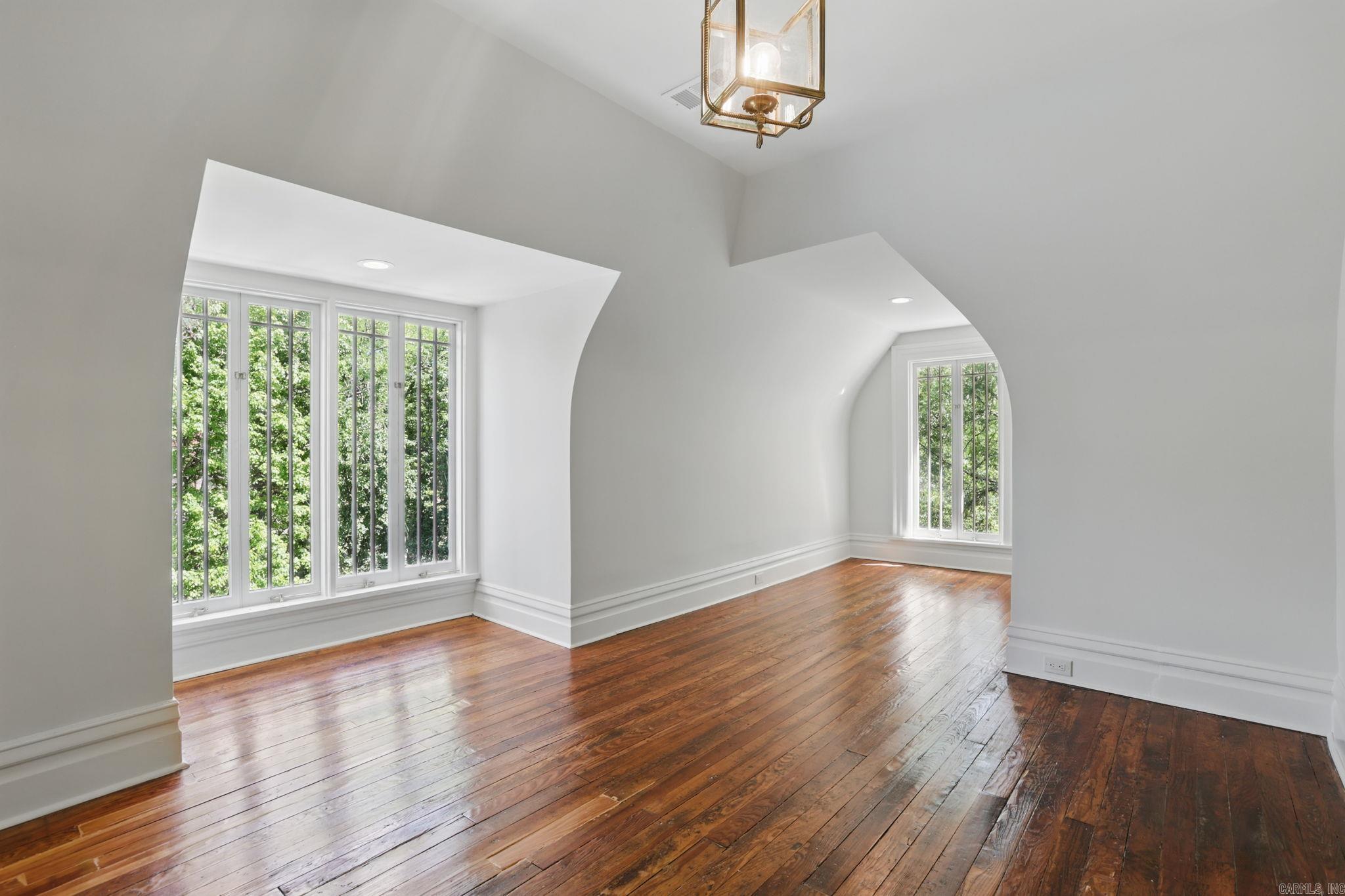 CITY OF LR L10 - Residential