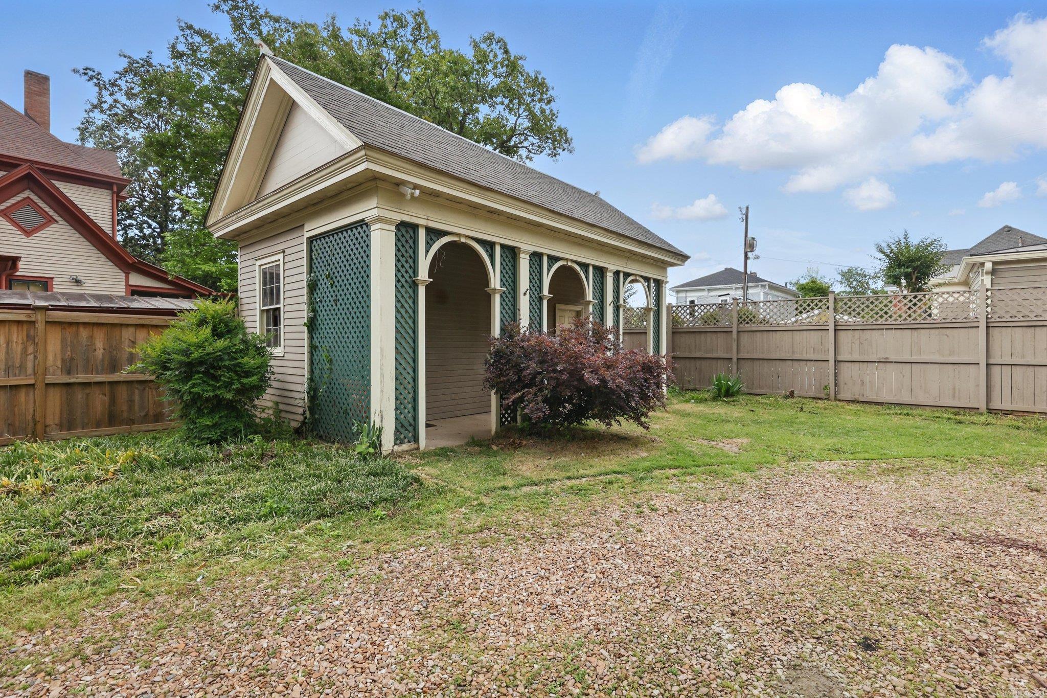 CITY OF LR L10 - Residential