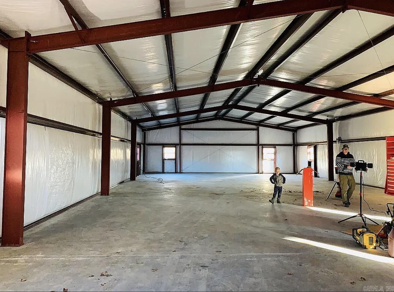 Metes & Bounds - Land