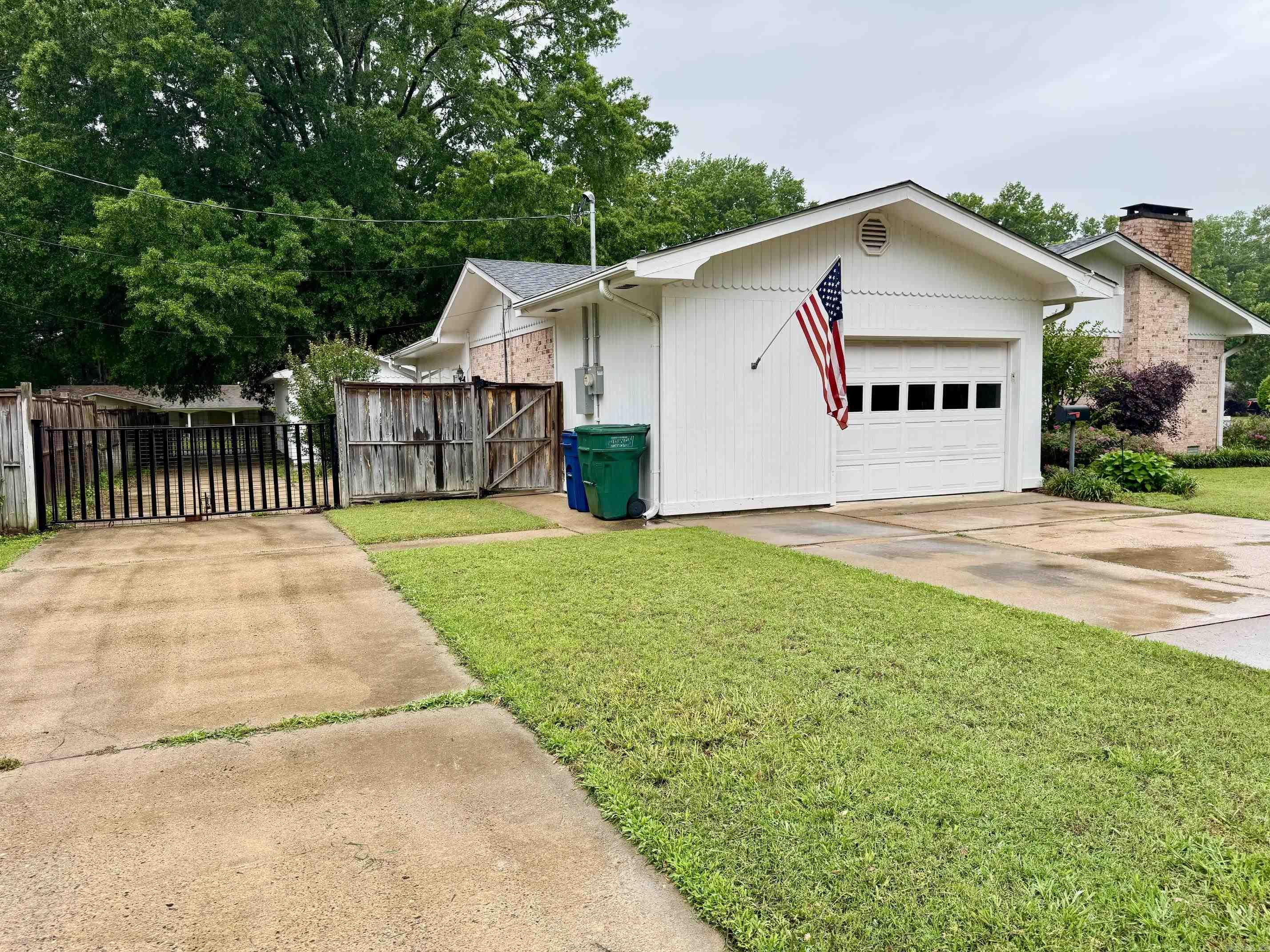 PARKWOOD ADD - Residential