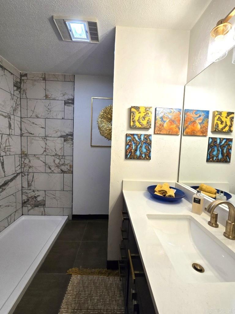 BRIDGES AND THOMPSON - Residential