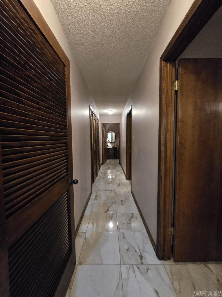 BRIDGES AND THOMPSON - Residential