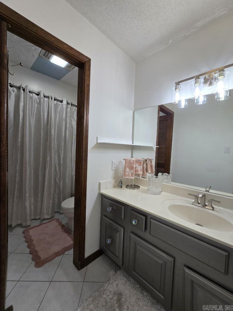 BRIDGES AND THOMPSON - Residential