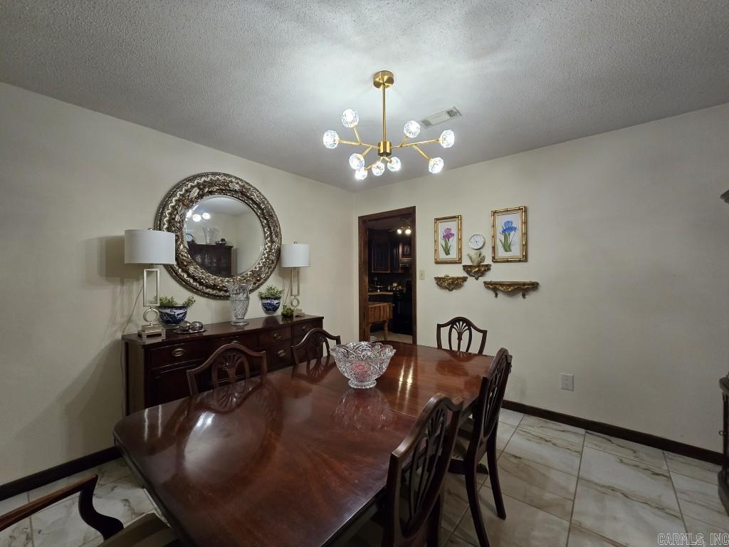 BRIDGES AND THOMPSON - Residential