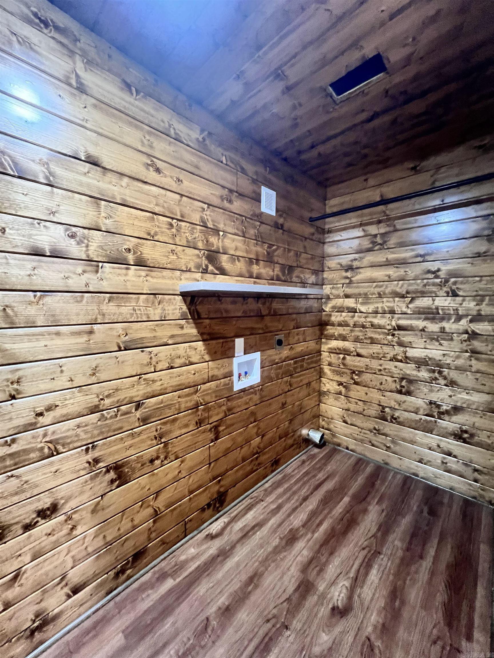 BROWN ADDN - Residential