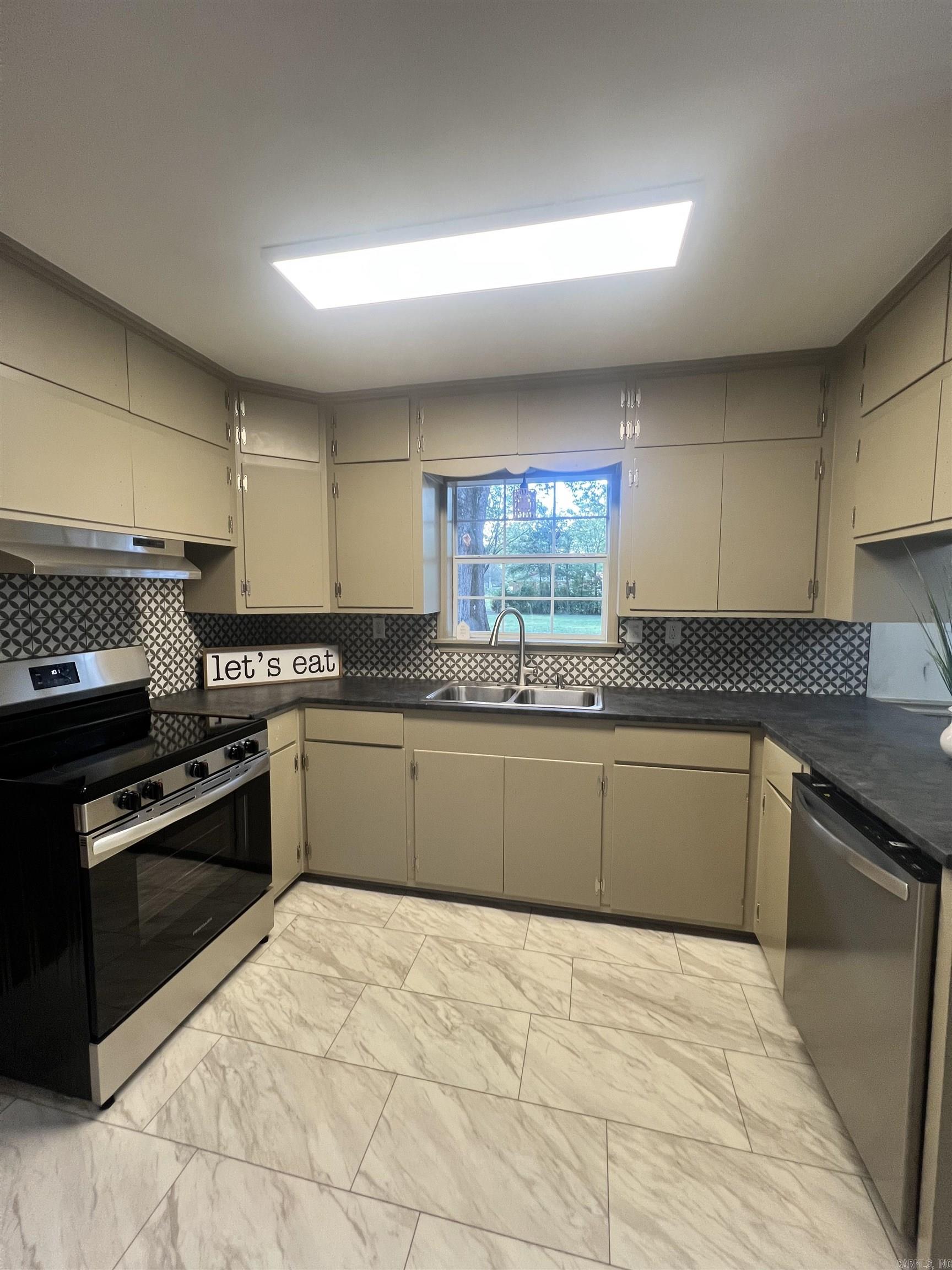 BROWN ADDN - Residential