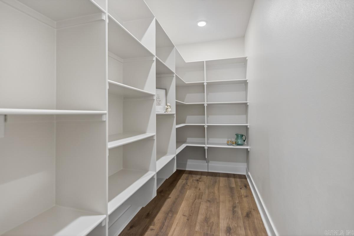 MILLERS GLENN - Residential