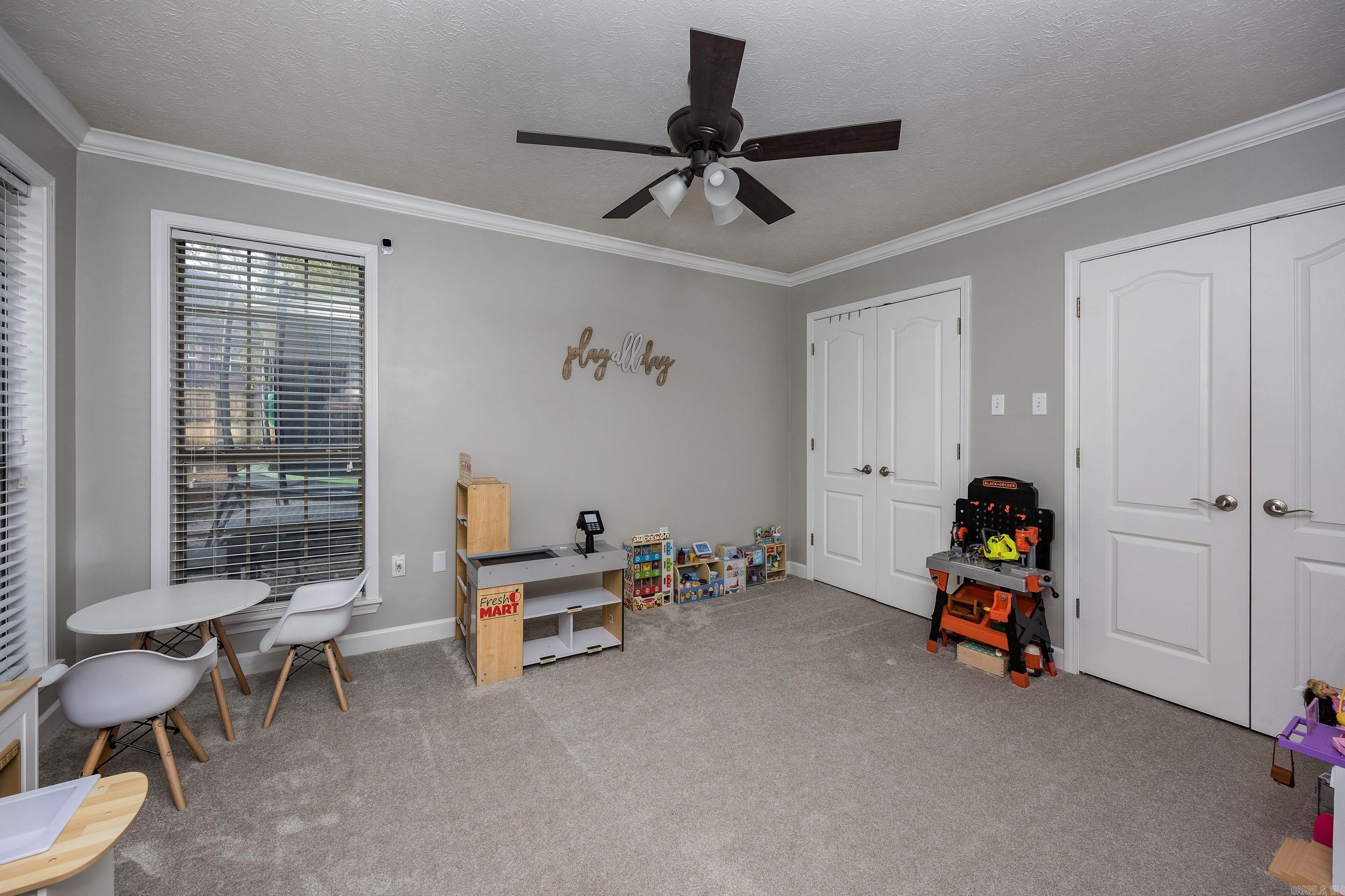 EDGEWATER ADDN - Residential